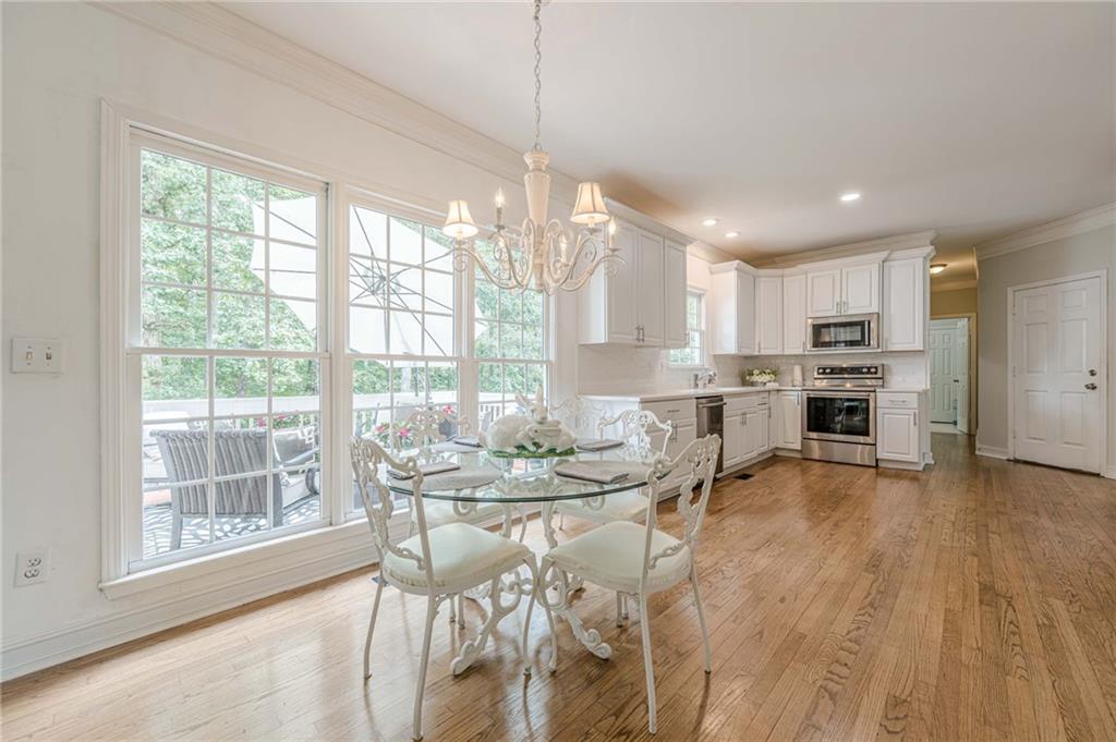 Cumming, Georgia, 30041, United States, 5 Bedrooms Bedrooms, ,5 BathroomsBathrooms,Residential,For Sale,1919838