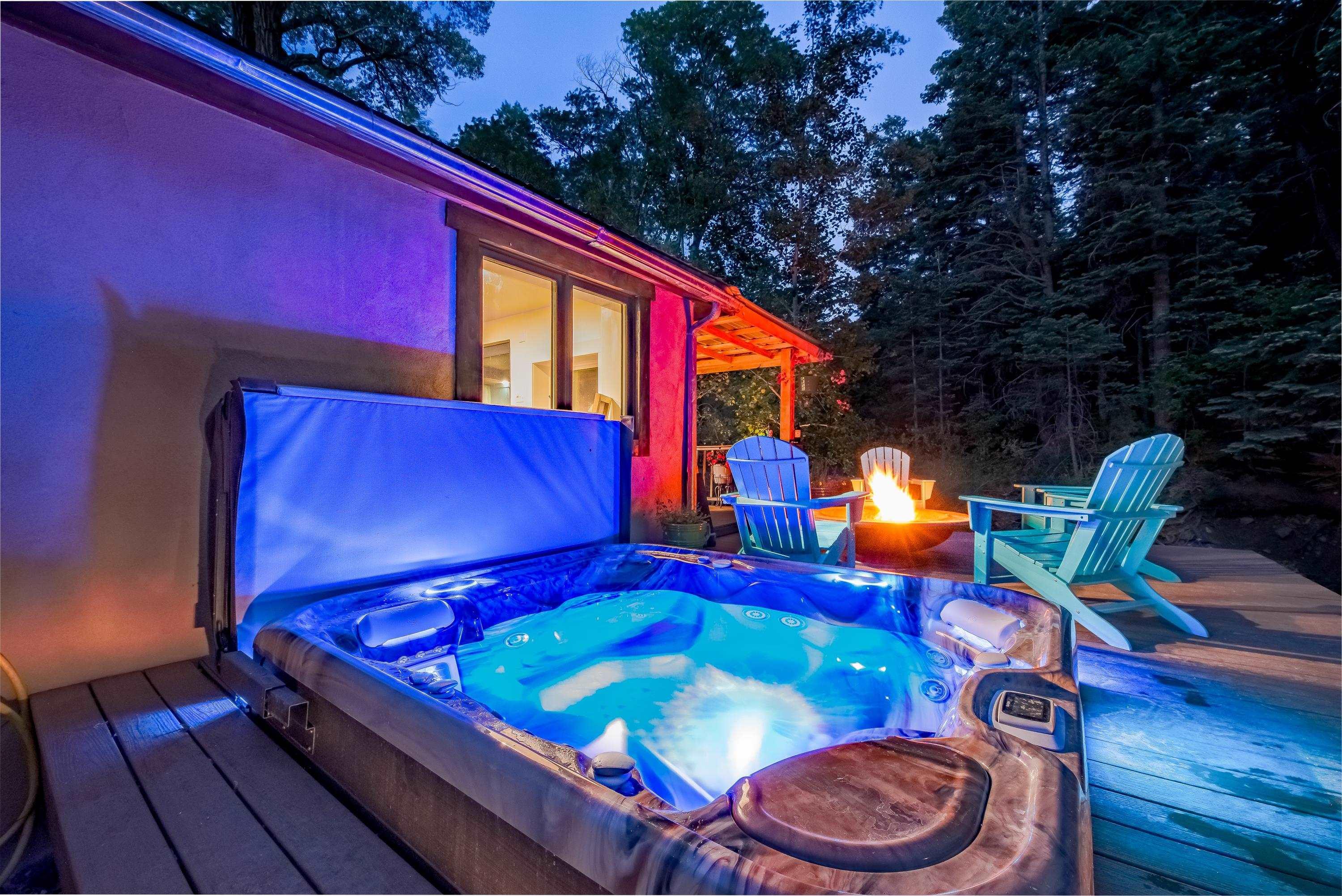 Taos, New Mexico, 87571, United States, 2 Bedrooms Bedrooms, ,2 BathroomsBathrooms,Residential,For Sale,1829499