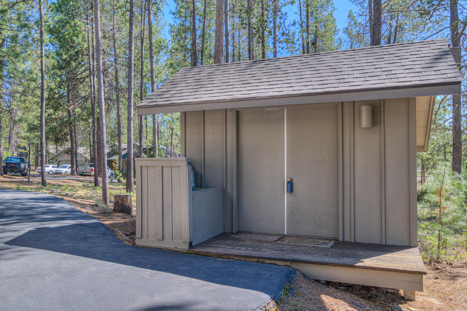 Sunriver, Oregon, 97707, United States, 3 Bedrooms Bedrooms, ,2 BathroomsBathrooms,Residential,For Sale,1878628