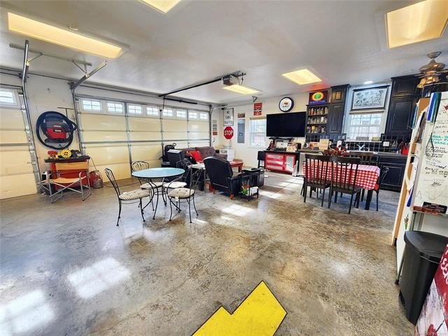 Cookson, Oklahoma, 74427, United States, 3 Bedrooms Bedrooms, ,2 BathroomsBathrooms,Residential,For Sale,2005296