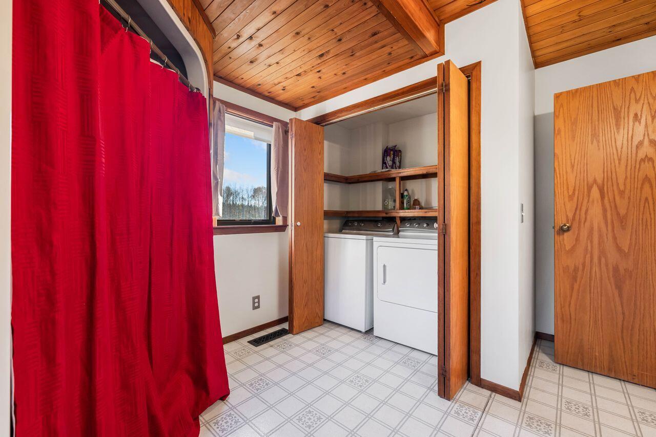 Harrison, Maine, 04040, United States, 3 Bedrooms Bedrooms, ,3 BathroomsBathrooms,Residential,For Sale,1991420