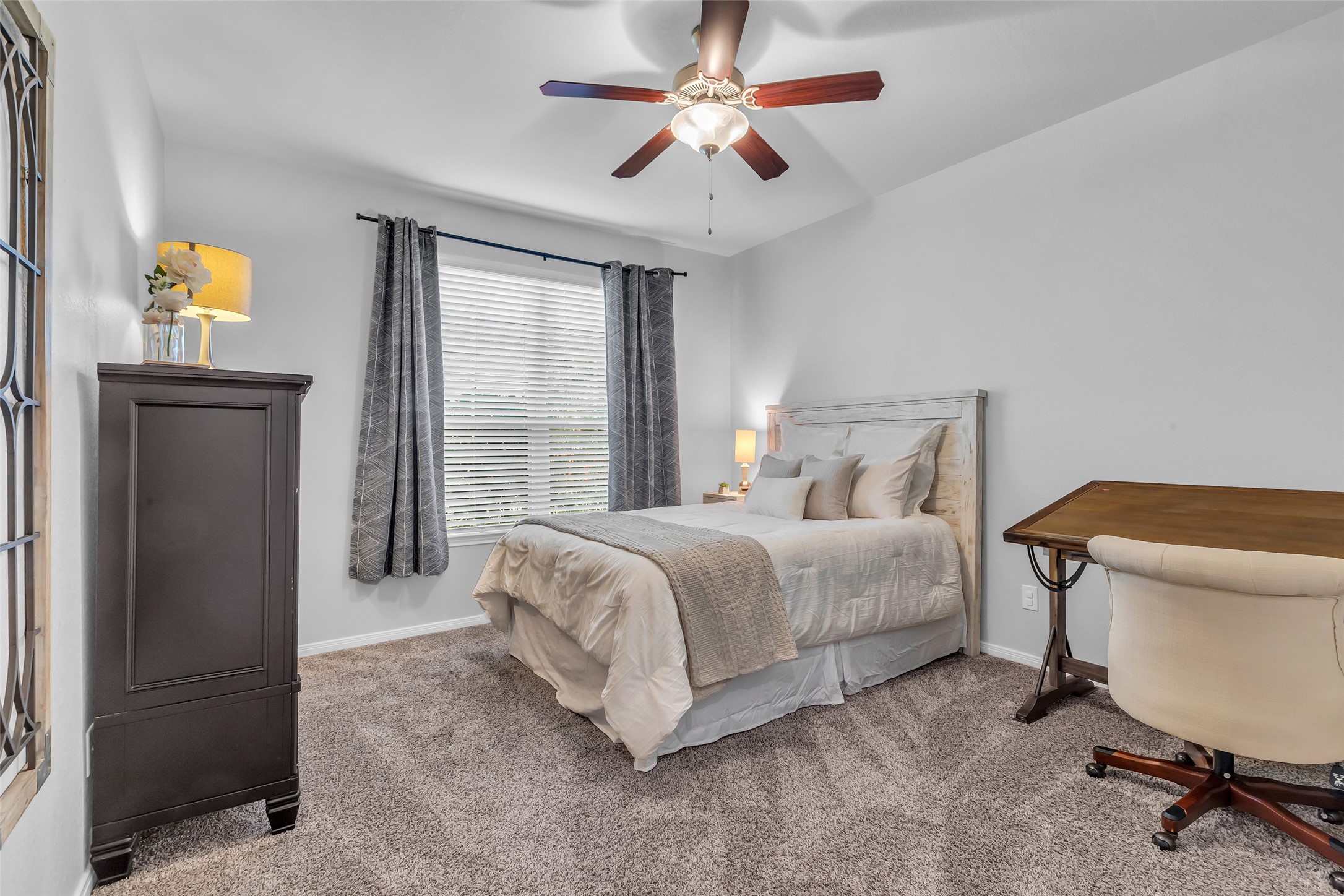 Conroe, Texas, 77384, United States, 4 Bedrooms Bedrooms, ,3 BathroomsBathrooms,Residential,For Sale,1950412
