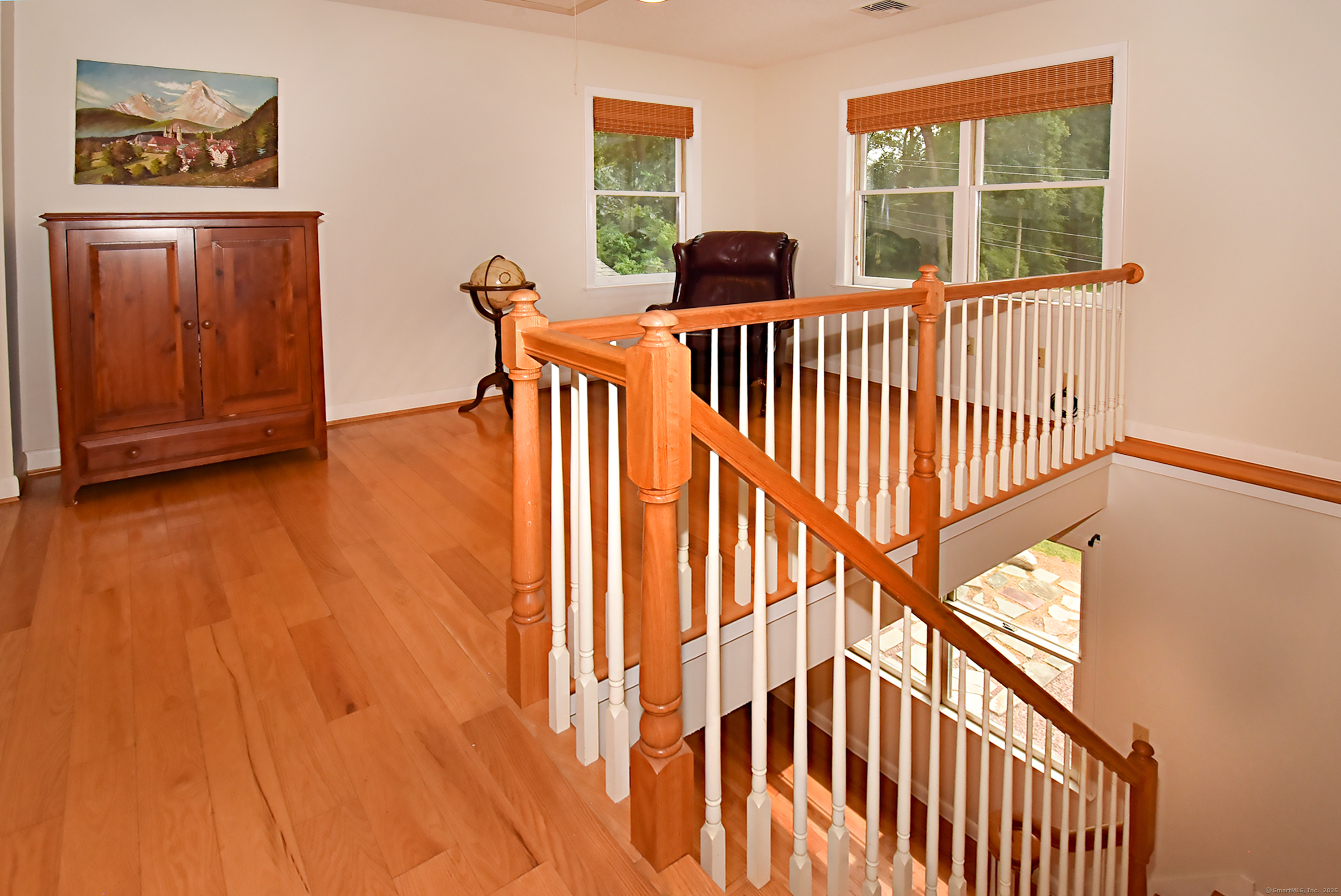 Ellington, Connecticut, 06029, United States, 5 Bedrooms Bedrooms, ,4 BathroomsBathrooms,Residential,For Sale,1911965