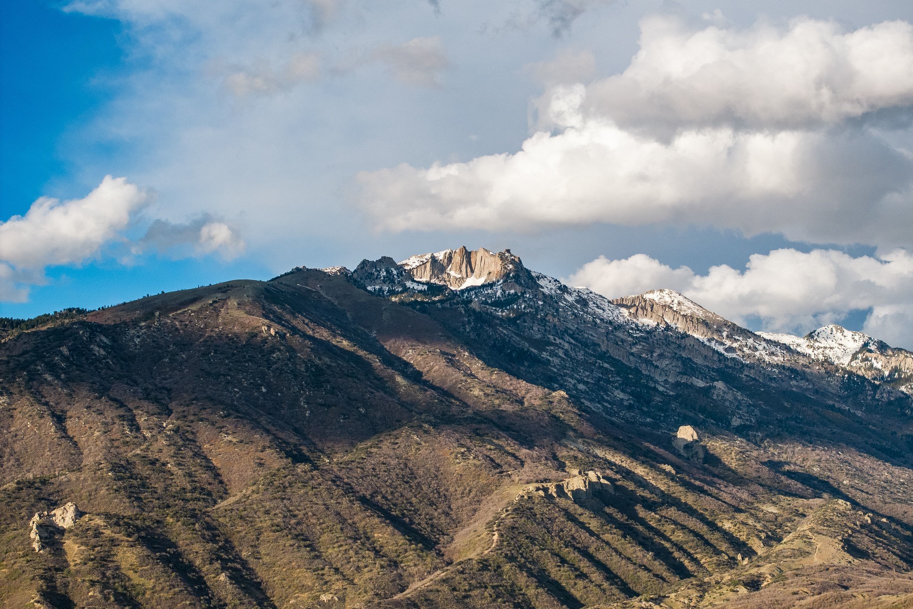  Peaceful Mountain Living with Amenities That Impress - 物件實景