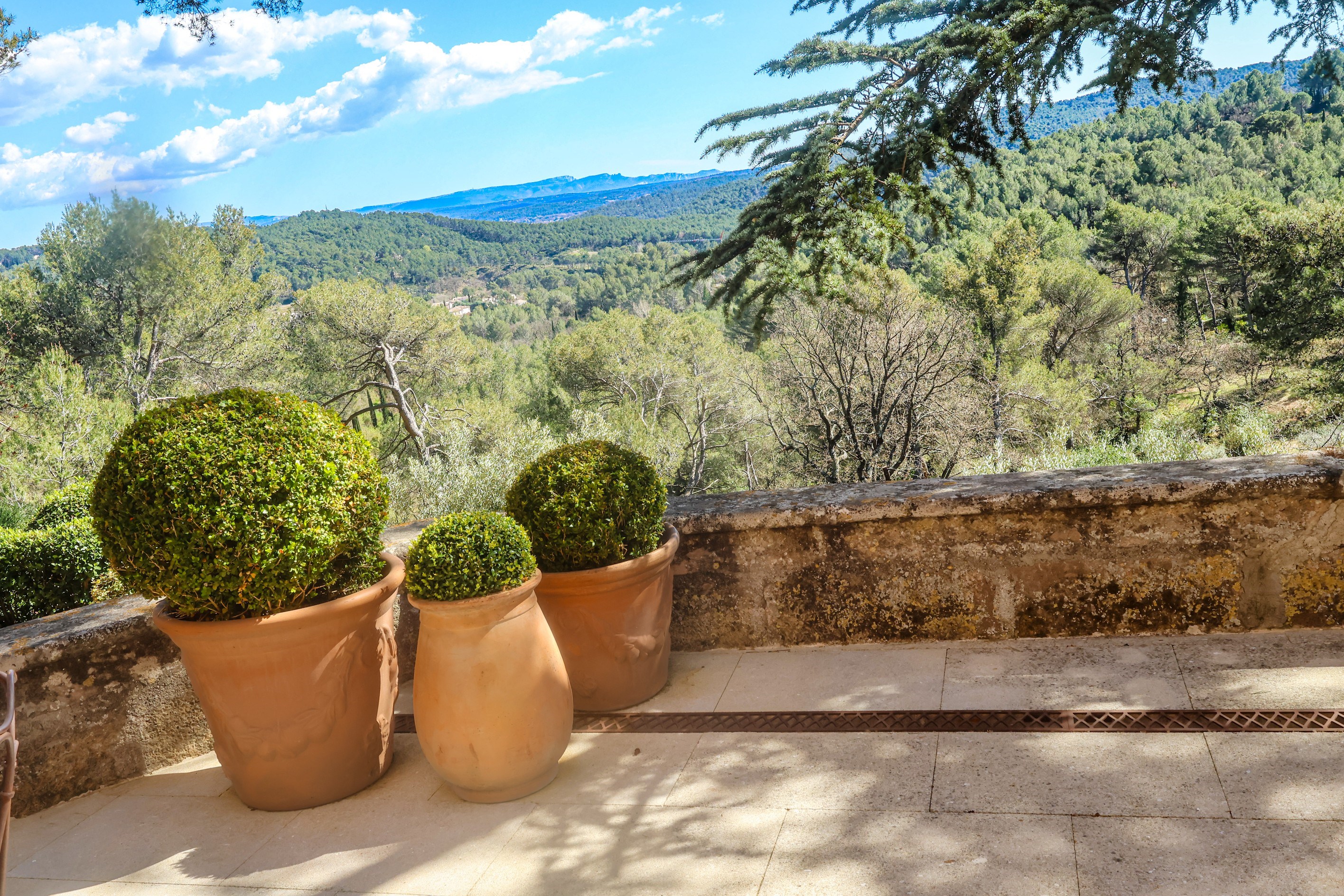  Route de Cézanne – Exceptional Provençal Bastide Estate with Panoramic Views on… - 物件實景