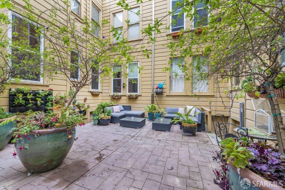 San Francisco, California, 94110, United States, 3 Bedrooms Bedrooms, ,2 BathroomsBathrooms,Residential,For Sale,1744425