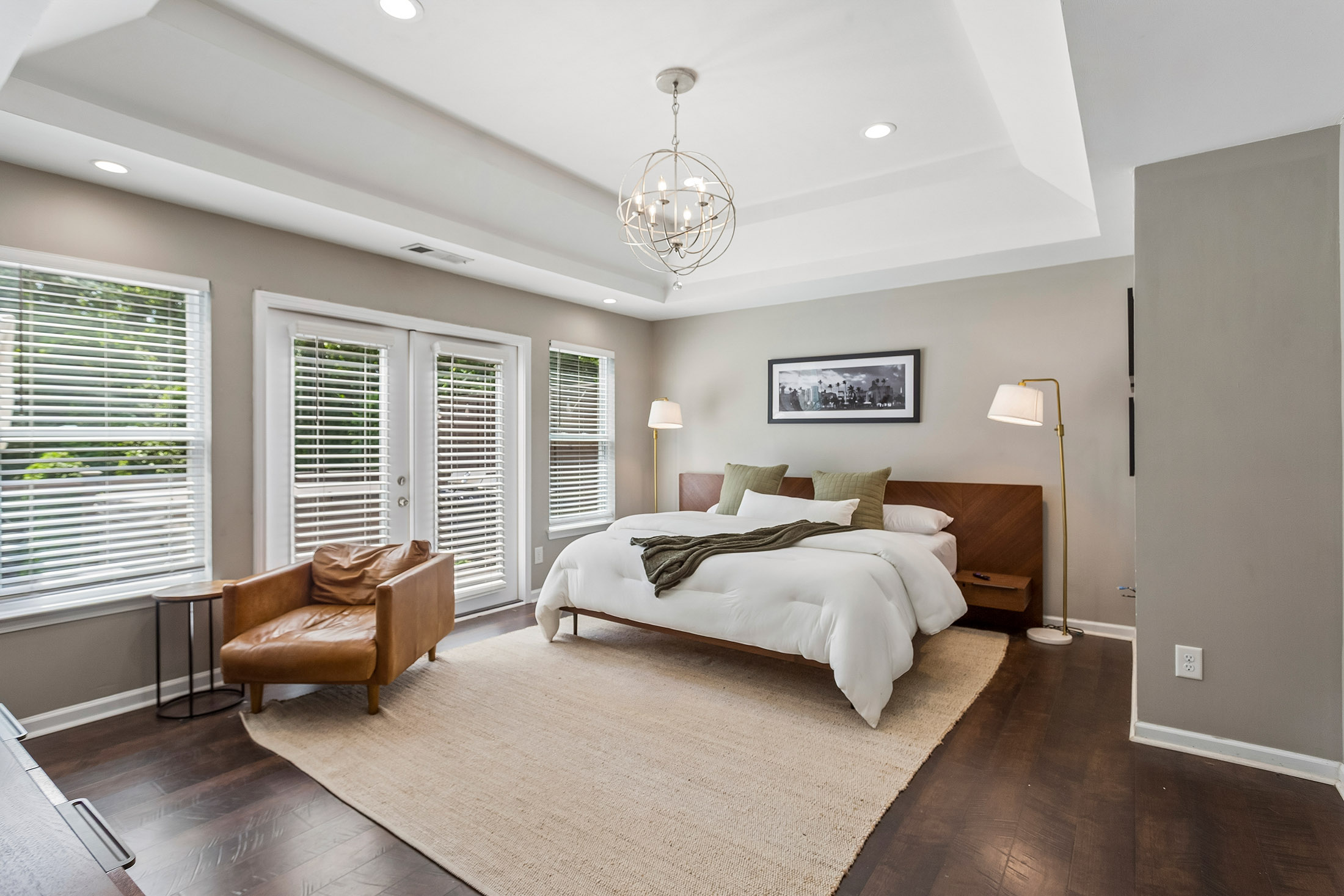  Beautifully Updated and Move-in Ready Four Bedroom Home - 物件實景