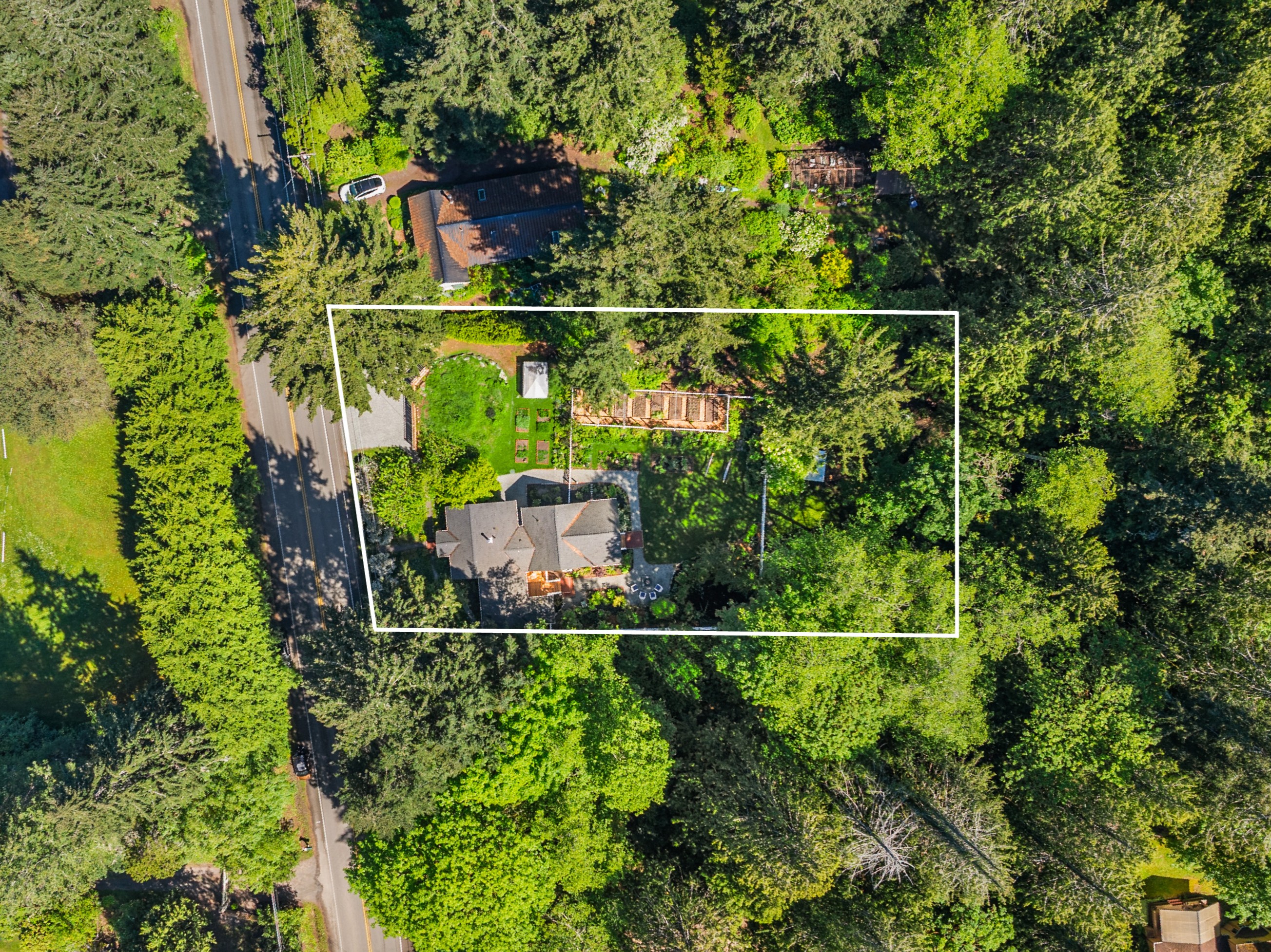  14268 N Madison Avenue NE, Bainbridge Island, WA 98110 - 物件實景