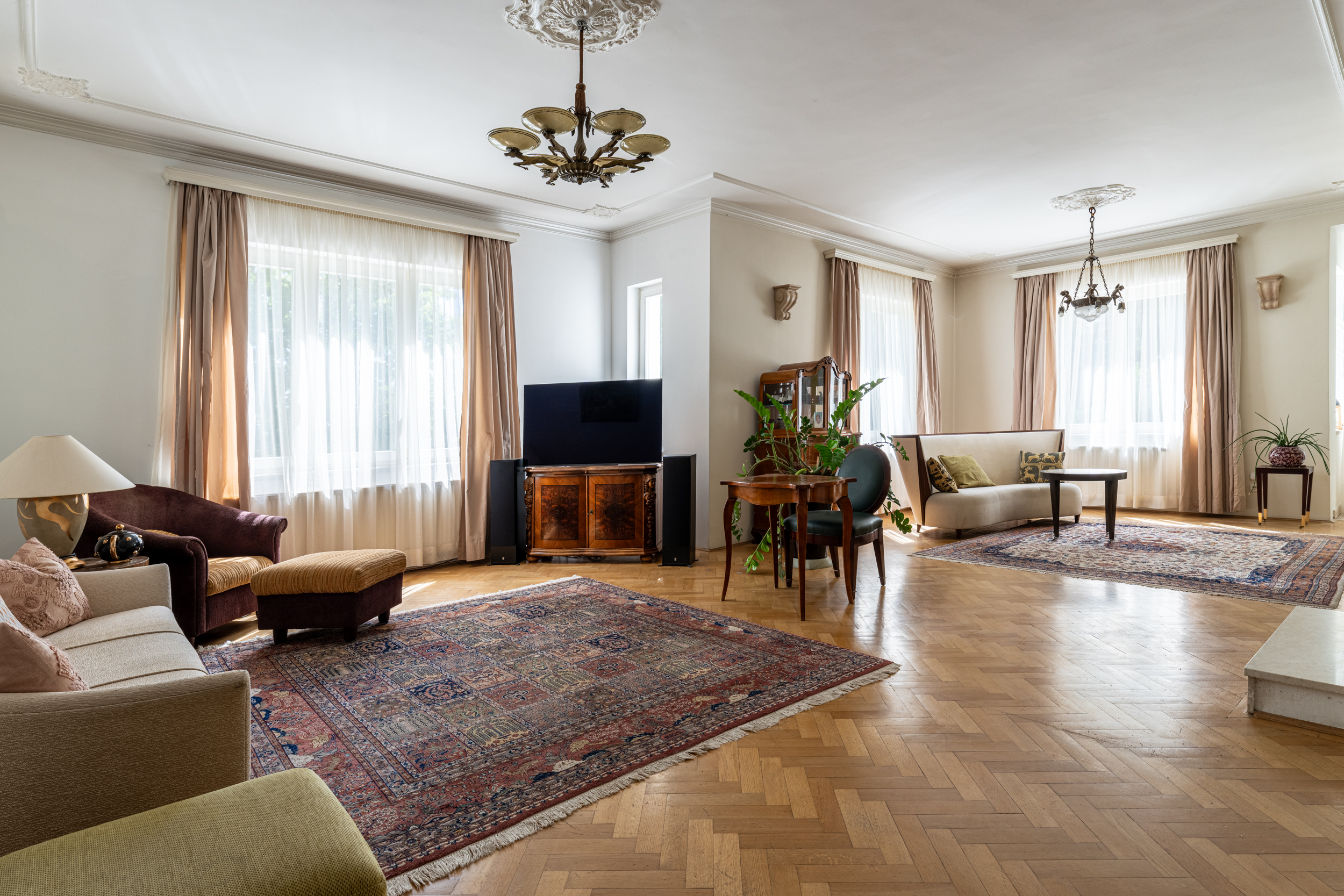  Timeless Villa Estate in the Heart of Buda - 物件實景