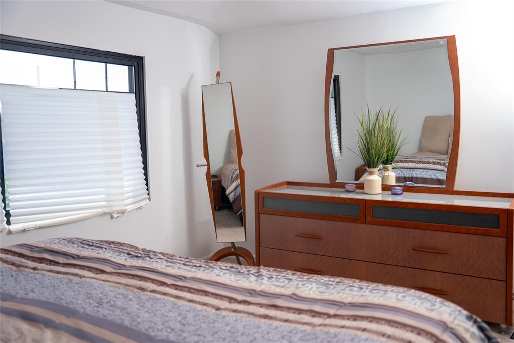 Staten Island, New York, 10303, United States, 3 Bedrooms Bedrooms, ,2 BathroomsBathrooms,Residential,For Sale,1878753