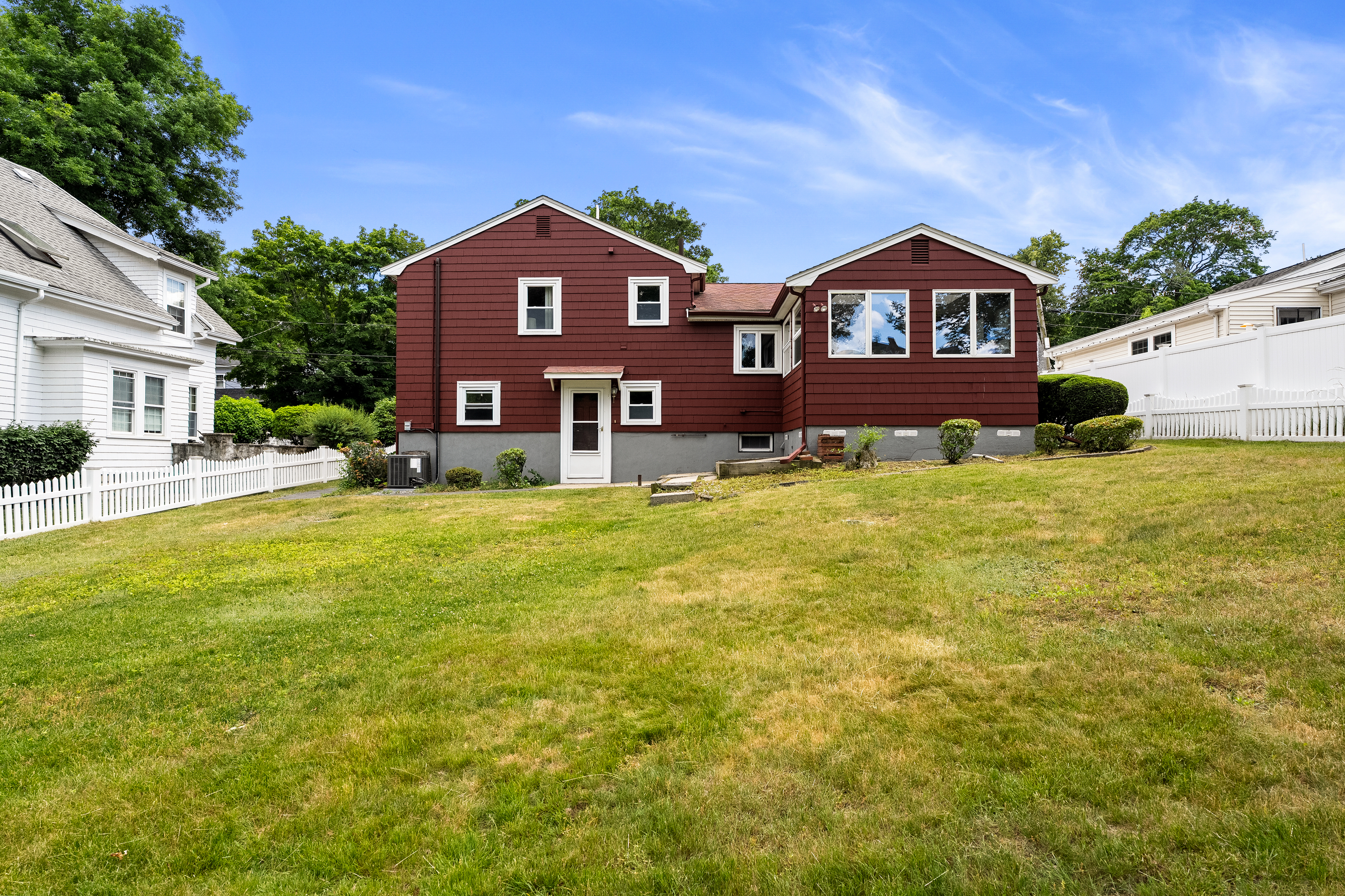  147 Oakland Avenue, Arlington, MA, 02476 - 物件實景