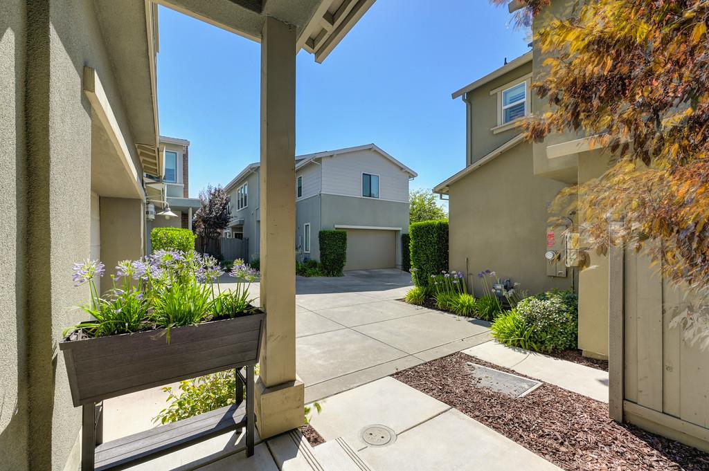 Sacramento, California, 95816, United States, 3 Bedrooms Bedrooms, ,3 BathroomsBathrooms,Residential,For Sale,1916793