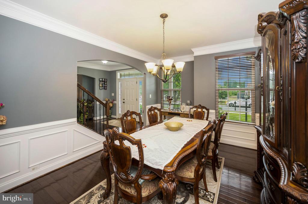 Woodbridge, Virginia, 22193, United States, 6 Bedrooms Bedrooms, ,6 BathroomsBathrooms,Residential,For Sale,1919107