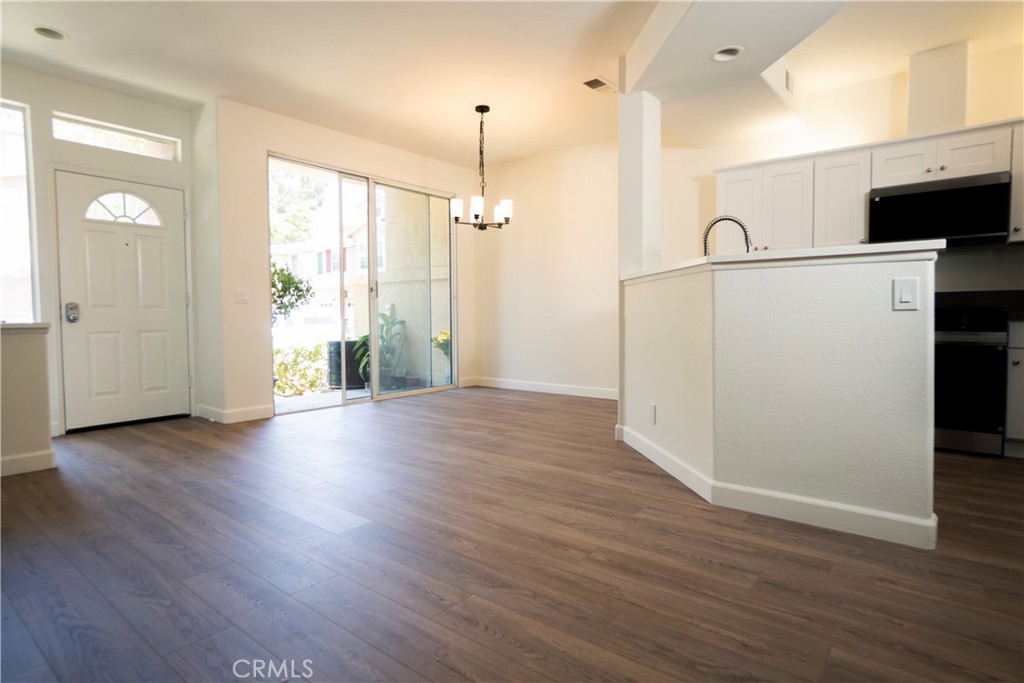 Anaheim Hills, California, 92808, United States, 2 Bedrooms Bedrooms, ,3 BathroomsBathrooms,Residential,For Sale,1856129
