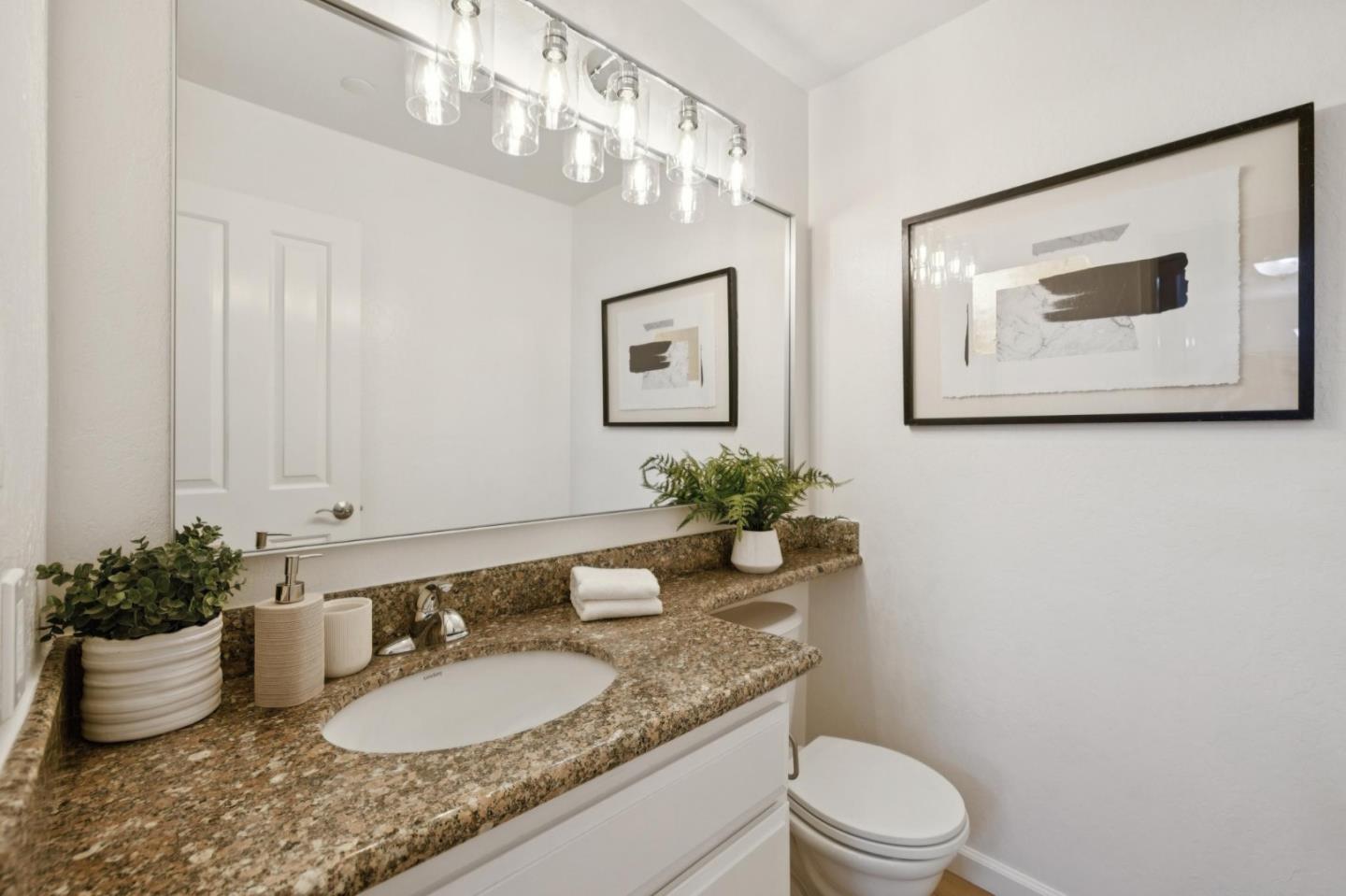 Los Altos, California, 94022, United States, 2 Bedrooms Bedrooms, ,2 BathroomsBathrooms,Residential,For Sale,1902486