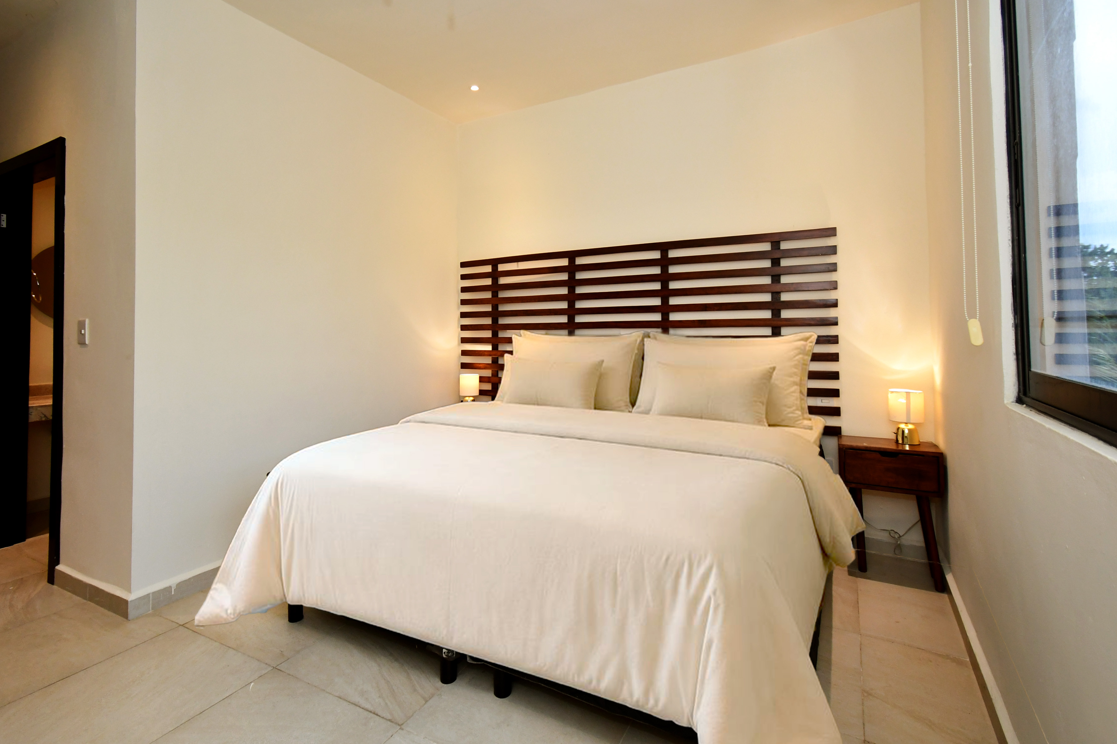  Modern Three-Bedroom Apartment with Terrace in Selvanova, Coto 8 - 物件實景