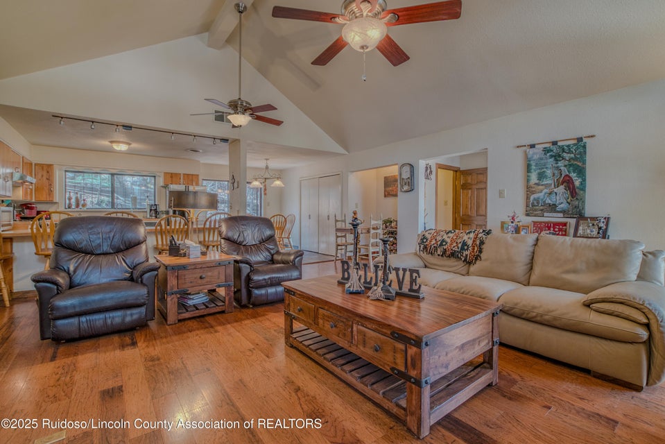 Ruidoso, New Mexico, 88345, United States, 3 Bedrooms Bedrooms, ,3 BathroomsBathrooms,Residential,For Sale,1977803