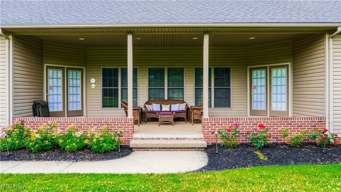 Garrettsville, Ohio, 44231, United States, 3 Bedrooms Bedrooms, ,3 BathroomsBathrooms,Residential,For Sale,1890626