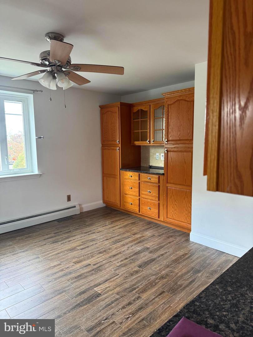 MAPLE SHADE, New Jersey, 08052, United States, 3 Bedrooms Bedrooms, ,3 BathroomsBathrooms,Residential,For Sale,1985694