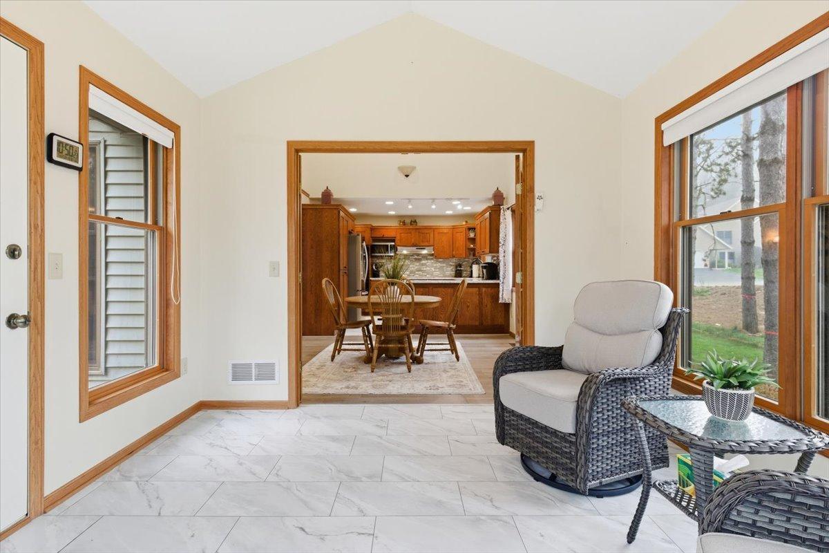 New Richmond, Wisconsin, 54017, United States, 4 Bedrooms Bedrooms, ,1 BathroomBathrooms,Residential,For Sale,1985079