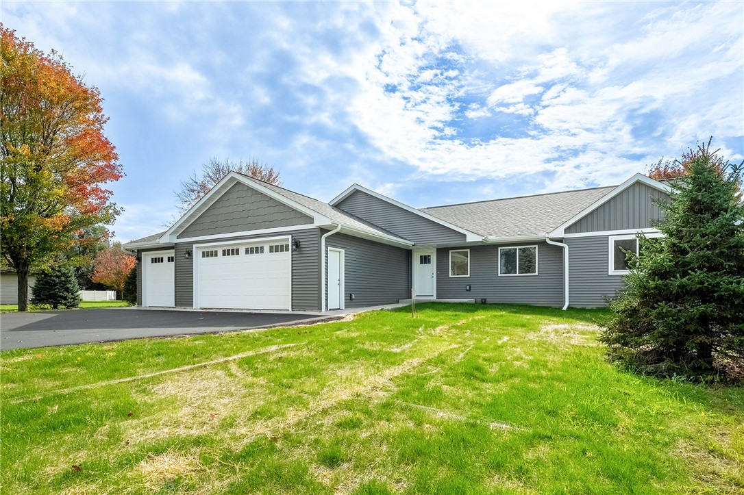 Chippewa Falls, Wisconsin, 54729, United States, 3 Bedrooms Bedrooms, ,2 BathroomsBathrooms,Residential,For Sale,1998199