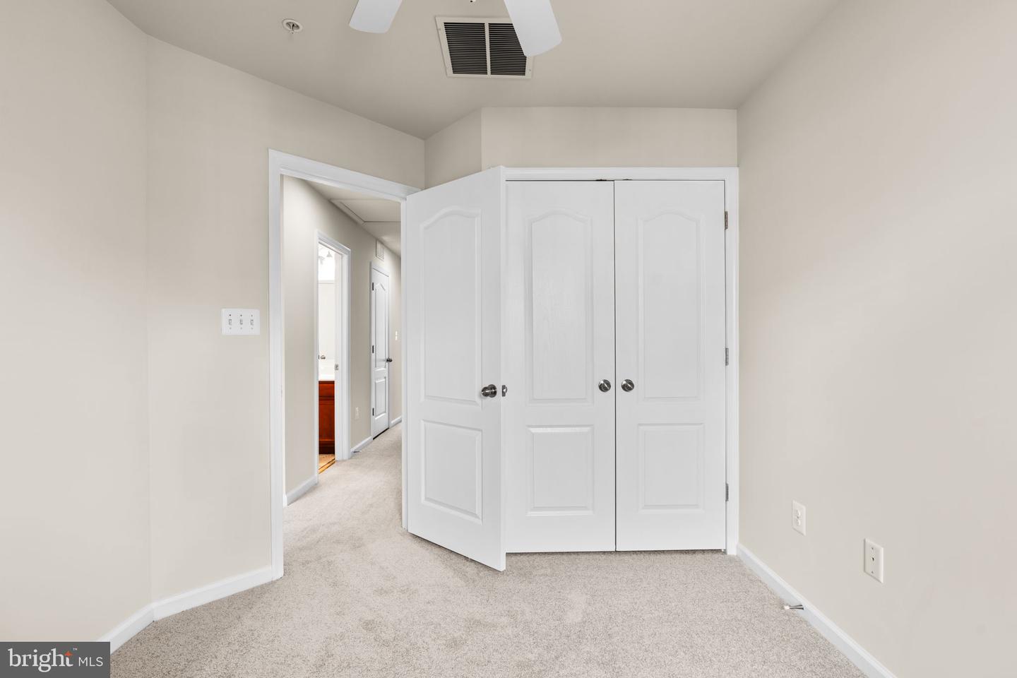 Elkridge, Maryland, 21075, United States, 4 Bedrooms Bedrooms, ,4 BathroomsBathrooms,Residential,For Sale,1940277