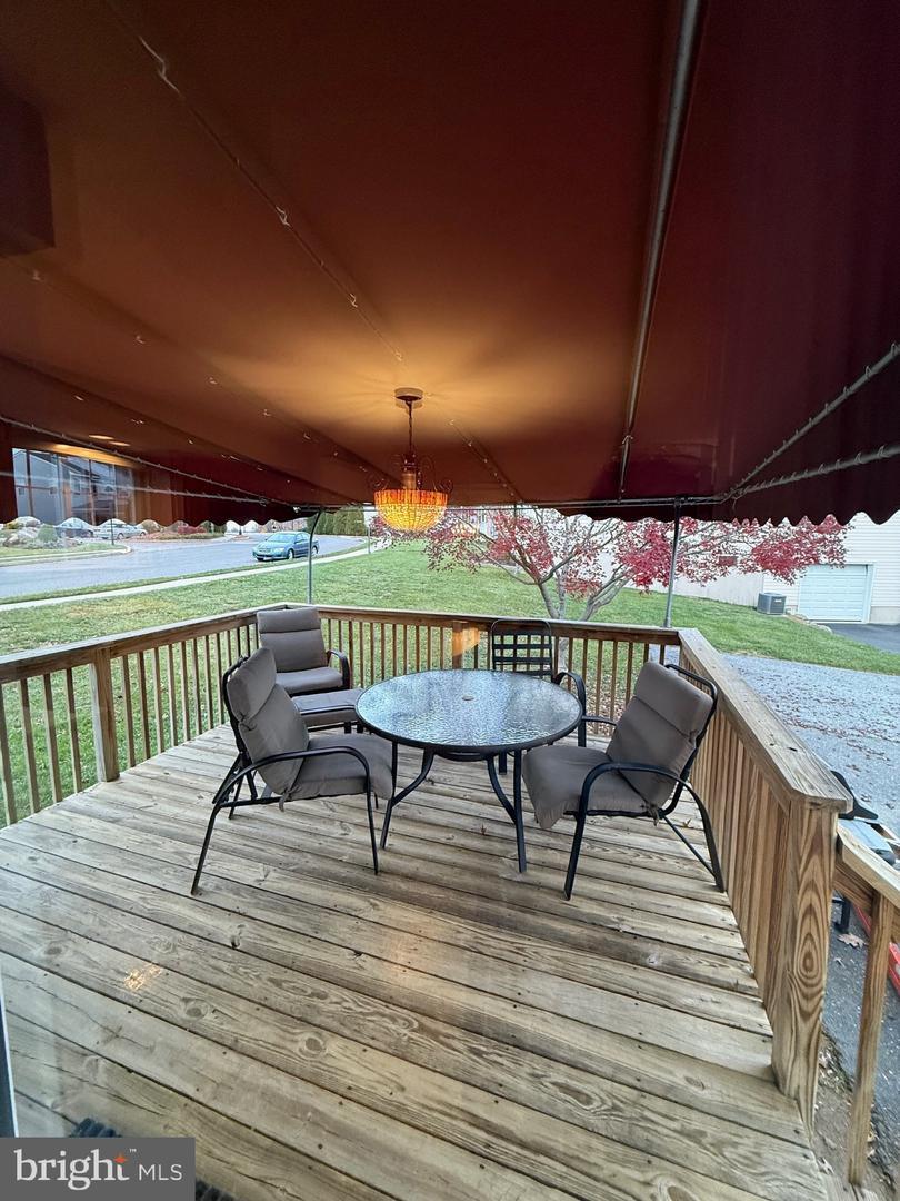 Upper Chichester, Pennsylvania, 19061, United States, 3 Bedrooms Bedrooms, ,4 BathroomsBathrooms,Residential,For Sale,1997797