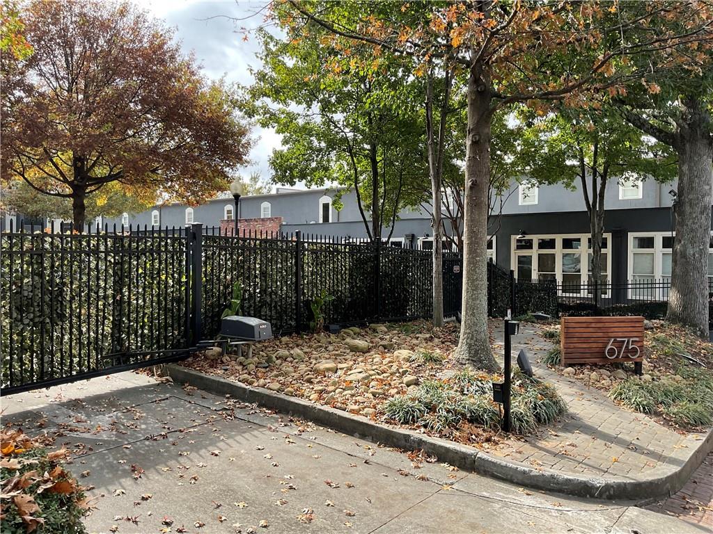 Atlanta, Georgia, 30306, United States, 2 Bedrooms Bedrooms, ,3 BathroomsBathrooms,Residential,For Sale,1927067