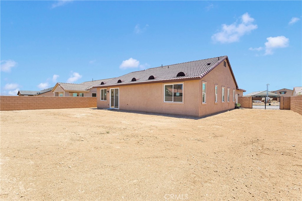 Victorville, California, 92395, United States, 3 Bedrooms Bedrooms, ,2 BathroomsBathrooms,Residential,For Sale,1865788