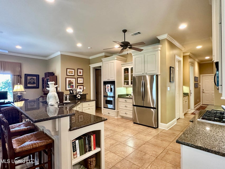 Clinton, Mississippi, 39056, United States, 5 Bedrooms Bedrooms, ,3 BathroomsBathrooms,Residential,For Sale,1904228