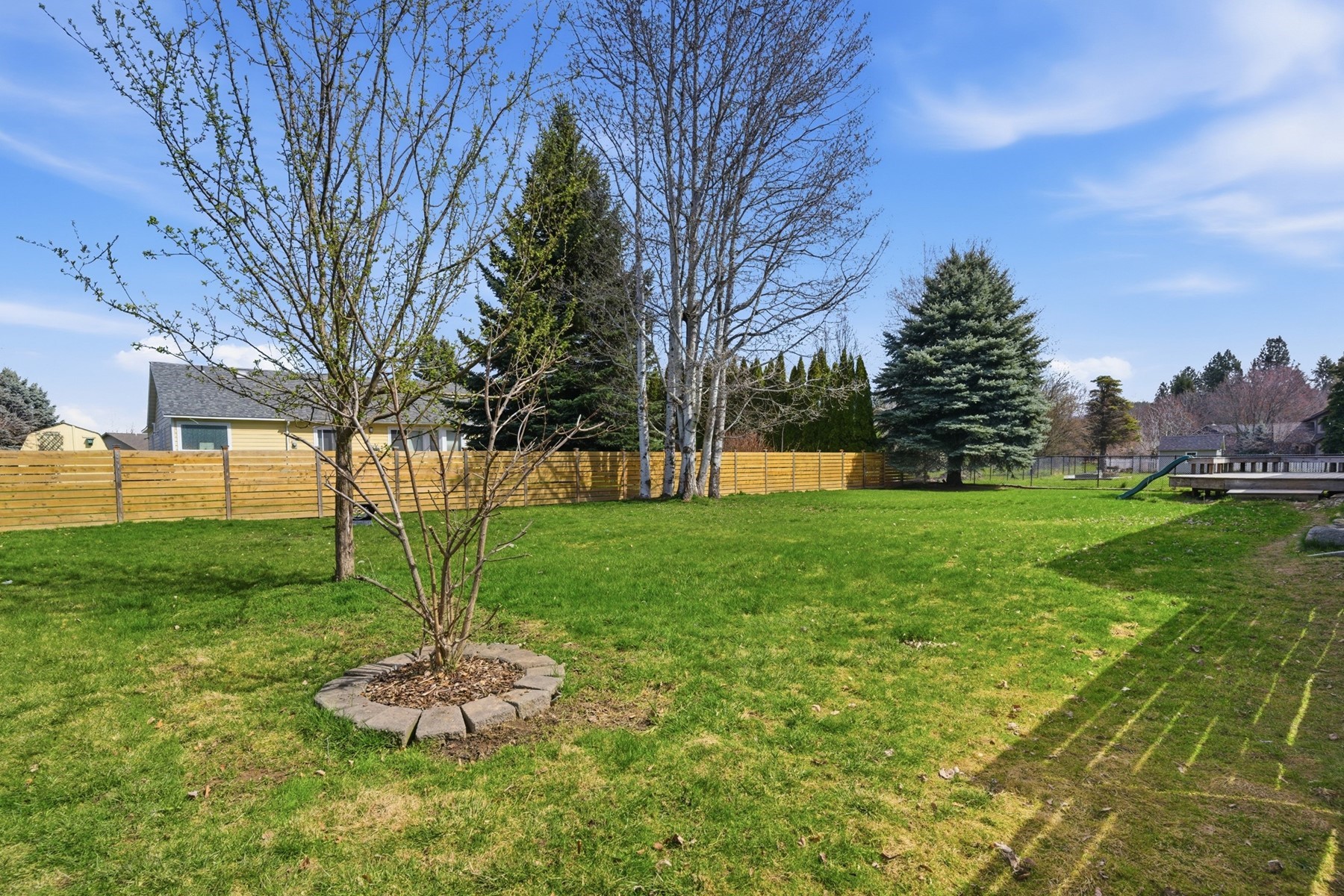  611 Ponder Point Dr - 物件實景