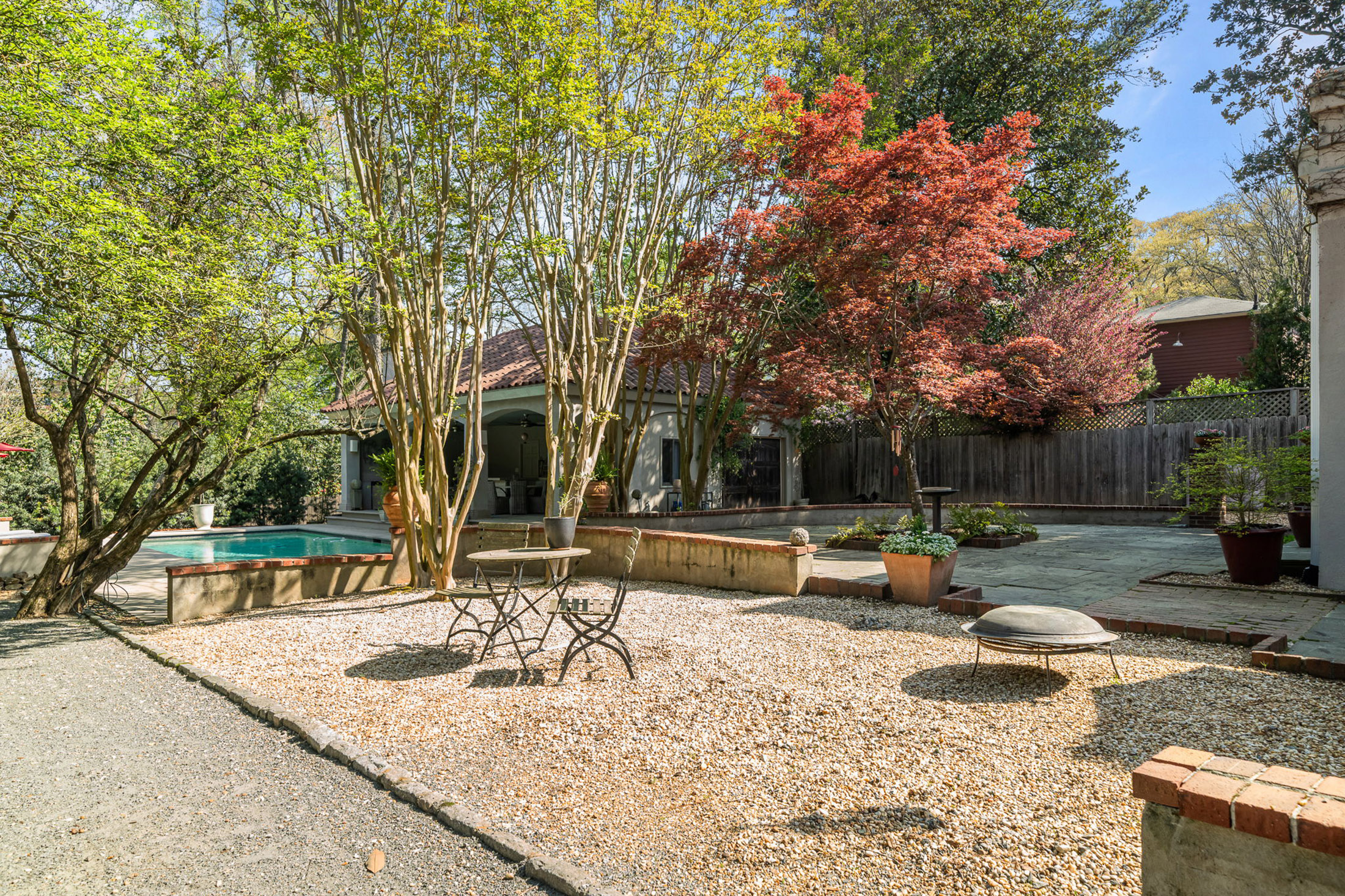  Timeless Ardmore Park Home Blends Classic Charm with Custom Renovations - 物件實景