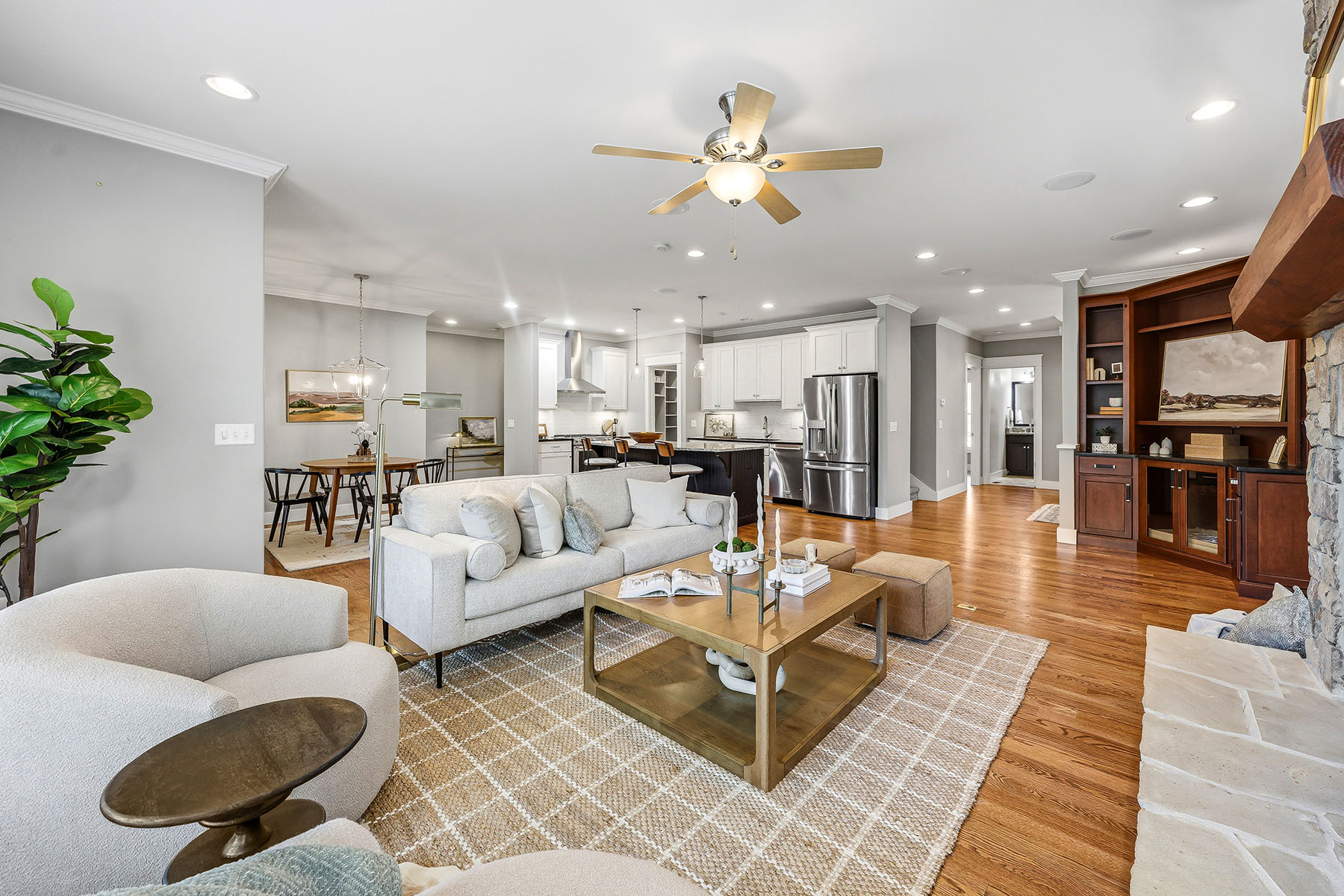  FAIRVIEW - 物件實景