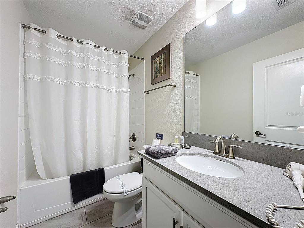 Davenport, Florida, 33896, United States, 8 Bedrooms Bedrooms, ,5 BathroomsBathrooms,Residential,For Sale,1992116