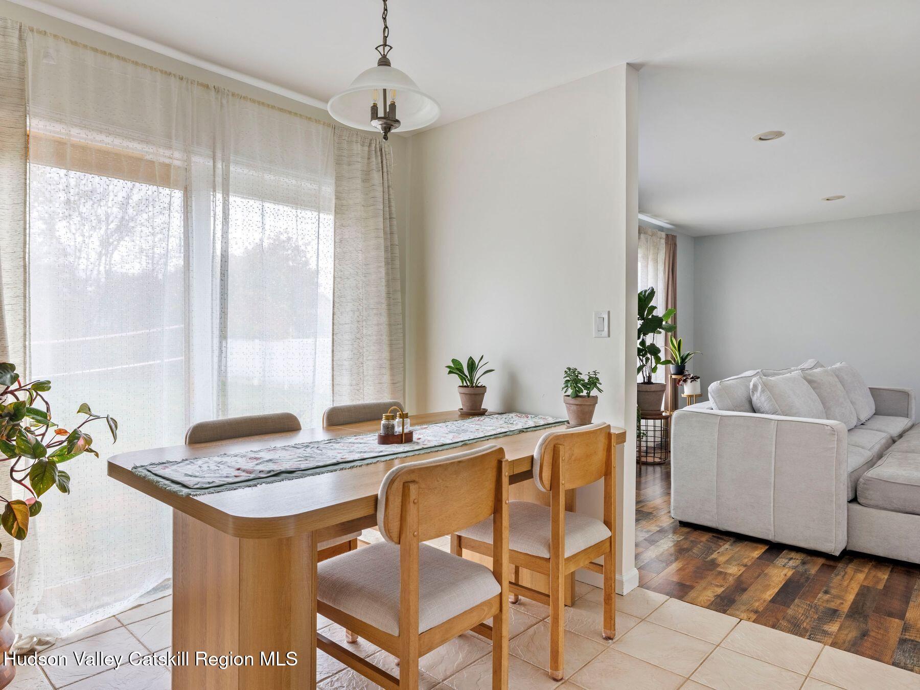 Saugerties, New York, 12477, United States, 4 Bedrooms Bedrooms, ,3 BathroomsBathrooms,Residential,For Sale,1994333