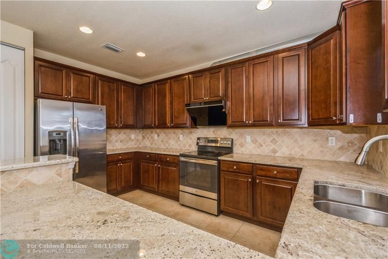 8452 Lake Majesty Ln, Unit #8452, Parkland, Florida, 33076, United States, 3 Bedrooms Bedrooms, ,3 BathroomsBathrooms,Residential,For Sale,8452 Lake Majesty Ln, Unit #8452,1663284