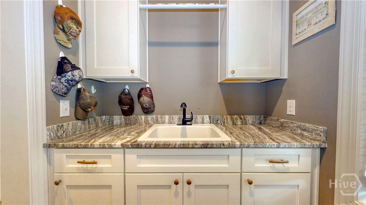 Midway, Georgia, 31320, United States, 4 Bedrooms Bedrooms, ,3 BathroomsBathrooms,Residential,For Sale,1987367