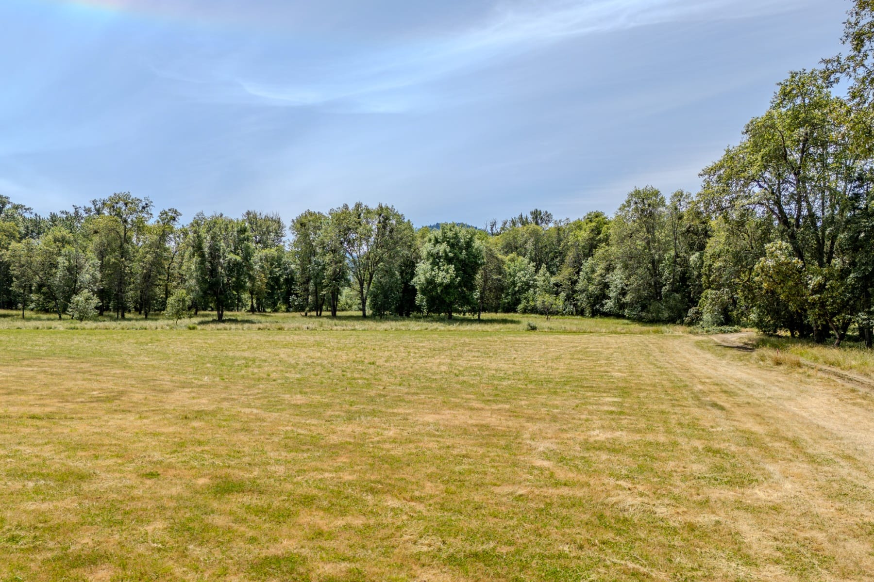 7833 Lower River Road Grants Pass, OR 97526 - 物件實景