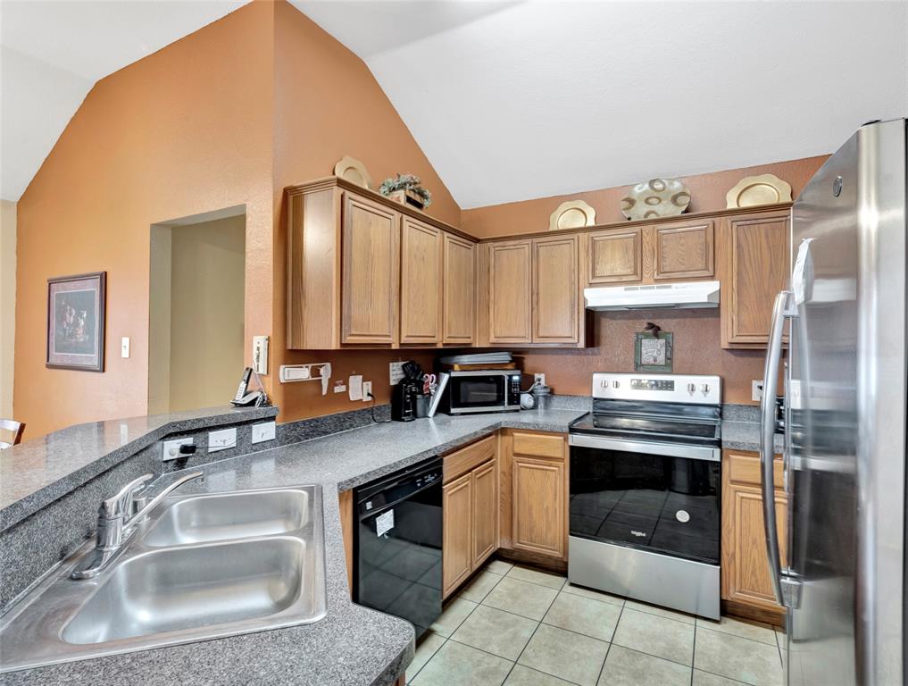 Sachse, Texas, 75048, United States, 5 Bedrooms Bedrooms, ,2 BathroomsBathrooms,Residential,For Sale,1912728