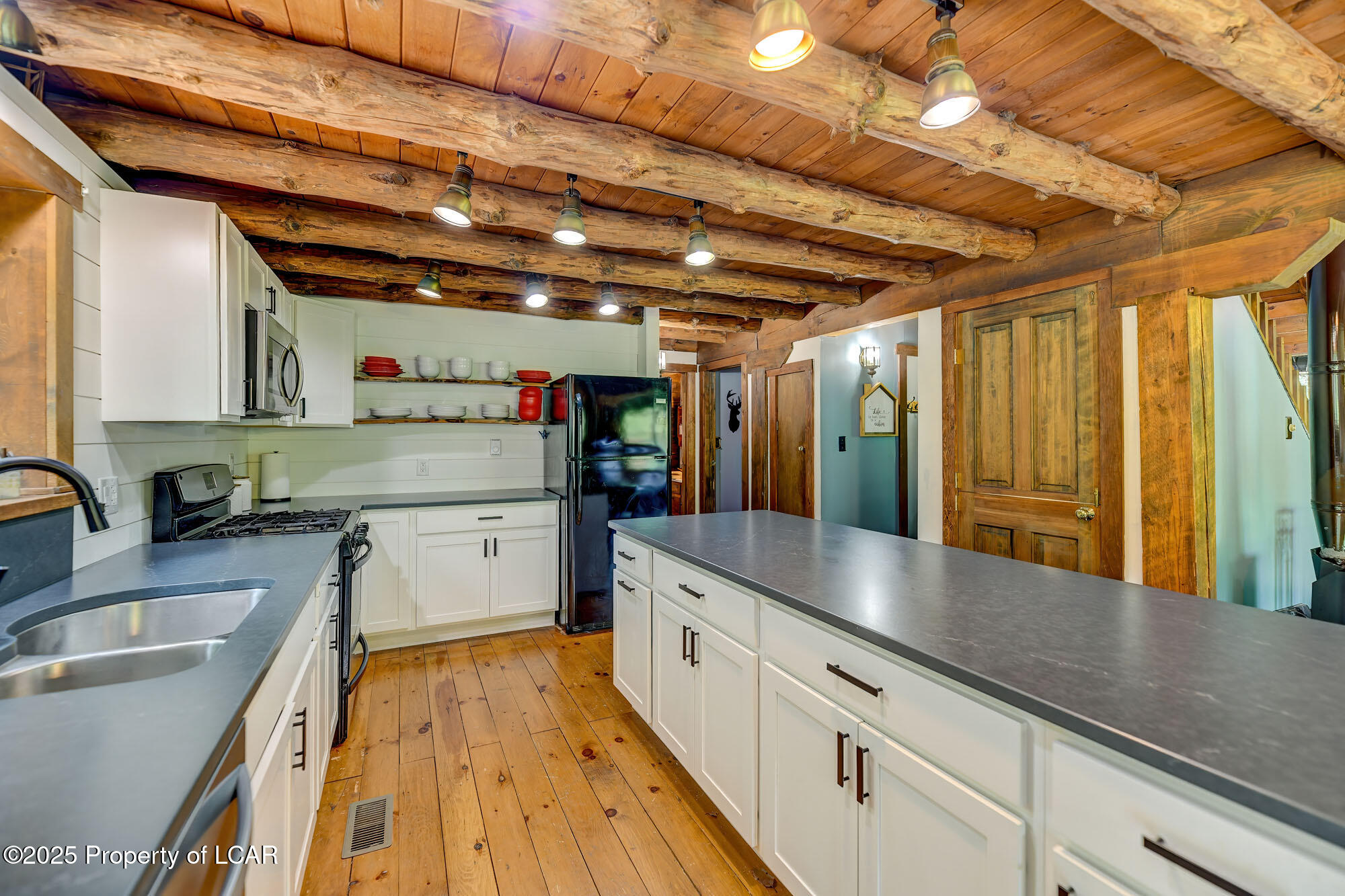 Nescopeck, Pennsylvania, 18635, United States, 3 Bedrooms Bedrooms, ,2 BathroomsBathrooms,Residential,For Sale,1848603