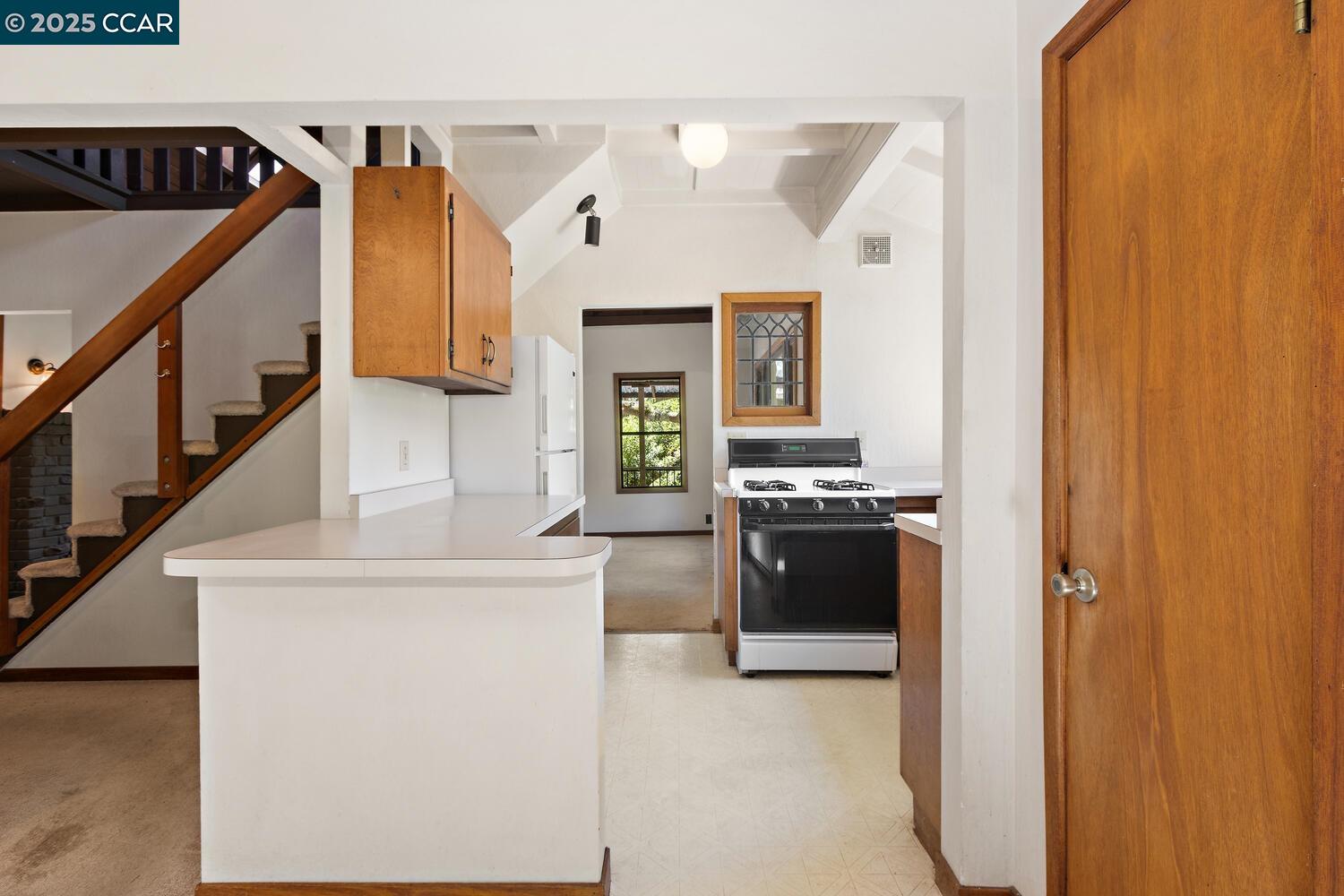 Orinda, California, 94563, United States, 6 Bedrooms Bedrooms, ,4 BathroomsBathrooms,Residential,For Sale,1838160