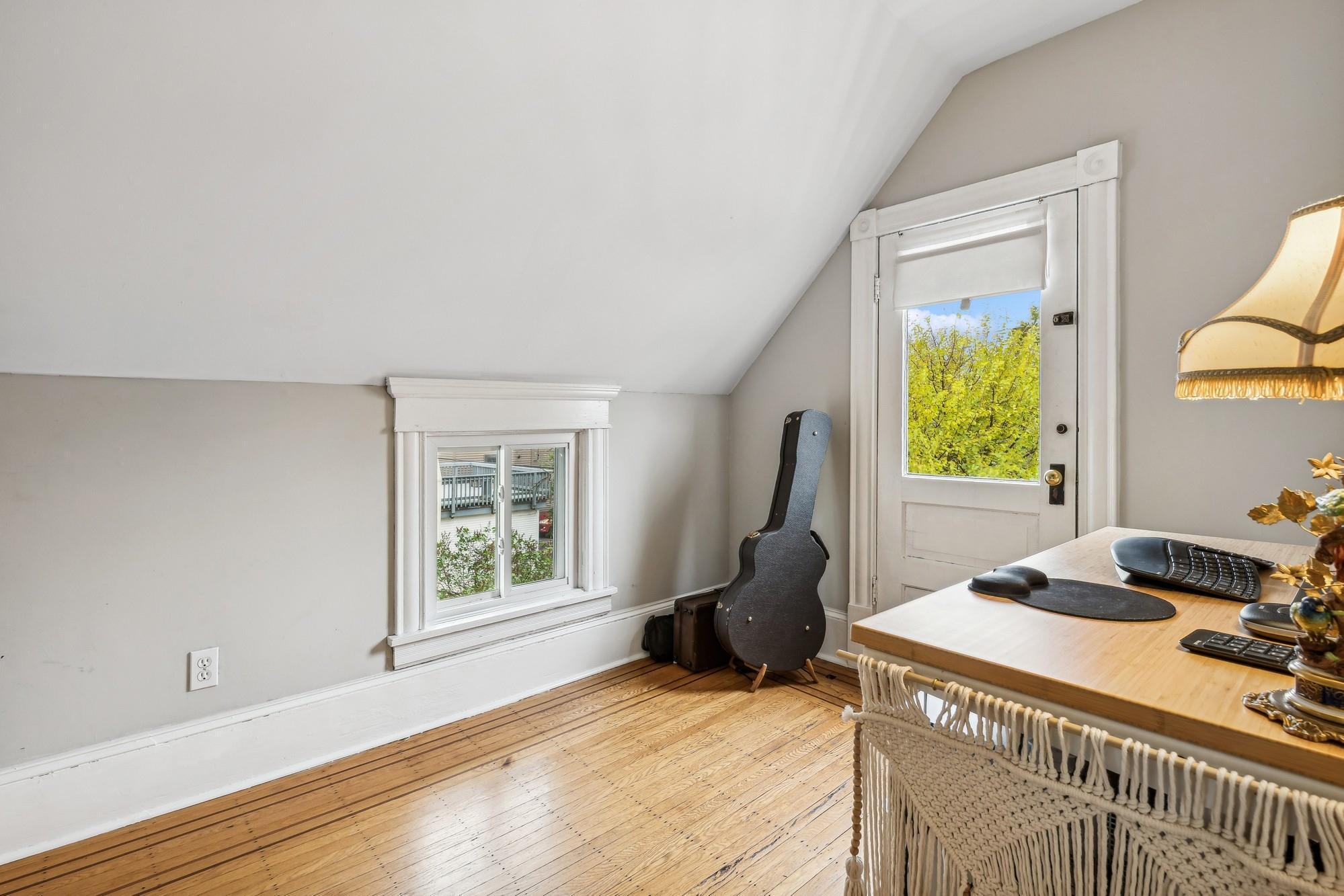 Minneapolis, Minnesota, 55408, United States, 4 Bedrooms Bedrooms, ,2 BathroomsBathrooms,Residential,For Sale,1898421