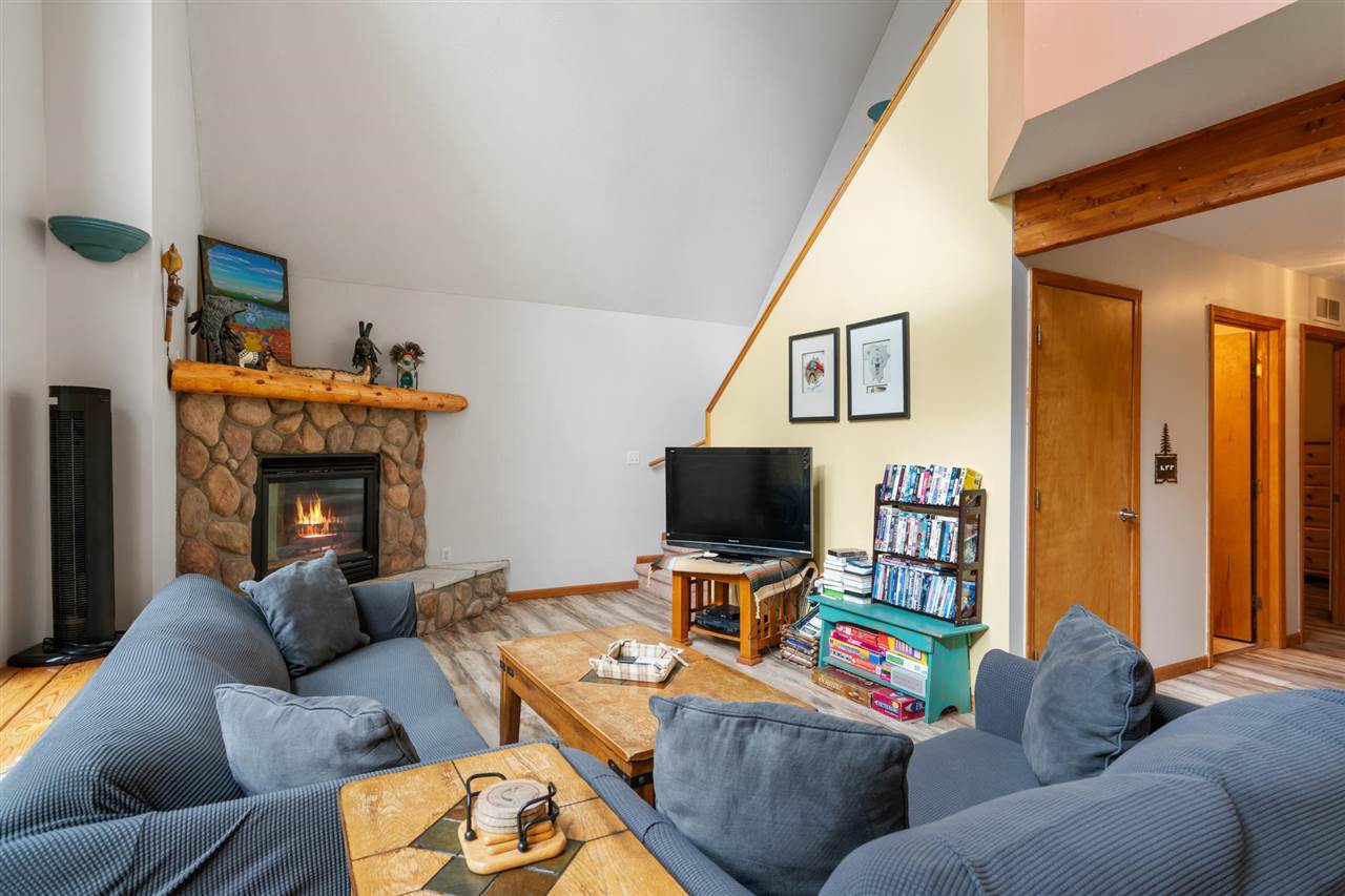 Harbor Springs, Michigan, 49740, United States, 3 Bedrooms Bedrooms, ,2 BathroomsBathrooms,Residential,For Sale,1989648