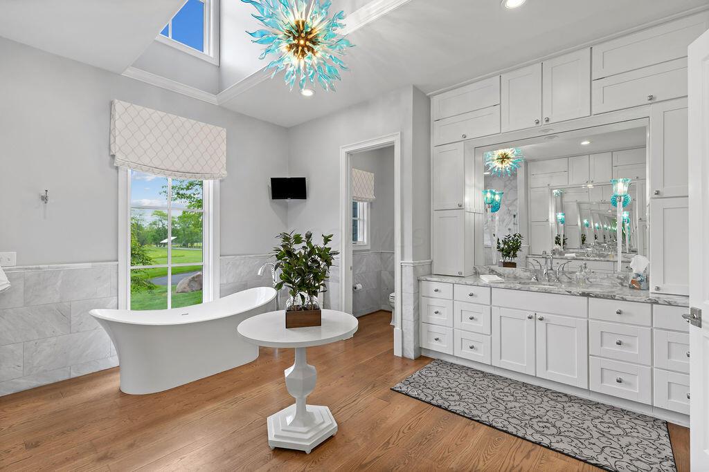 Pataskala, Ohio, 43062, United States, 4 Bedrooms Bedrooms, ,7 BathroomsBathrooms,Residential,For Sale,1829536