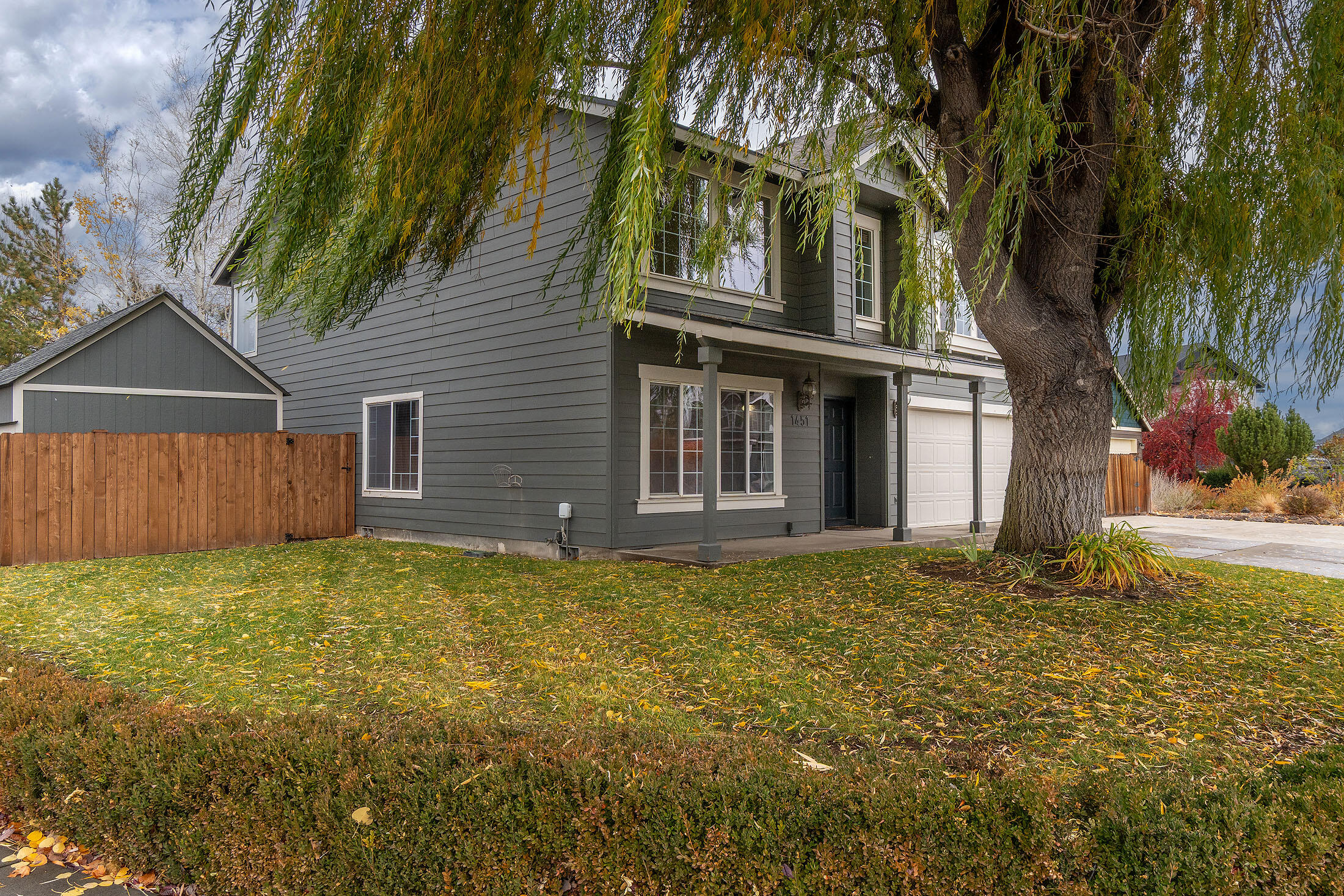 Redmond, Oregon, 97756, United States, 3 Bedrooms Bedrooms, ,3 BathroomsBathrooms,Residential,For Sale,1989039