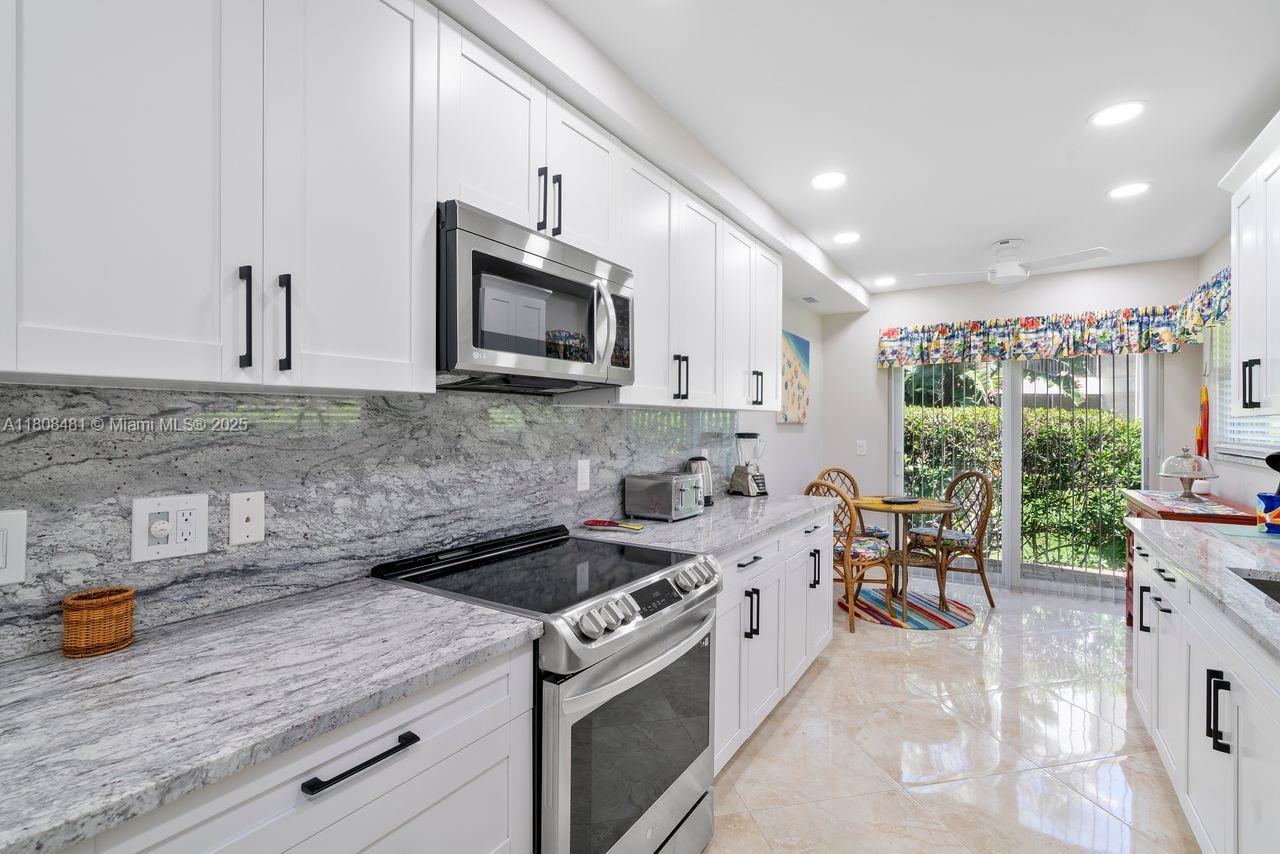 Jupiter, Florida, 33477, United States, 3 Bedrooms Bedrooms, ,2 BathroomsBathrooms,Residential,For Sale,1827227