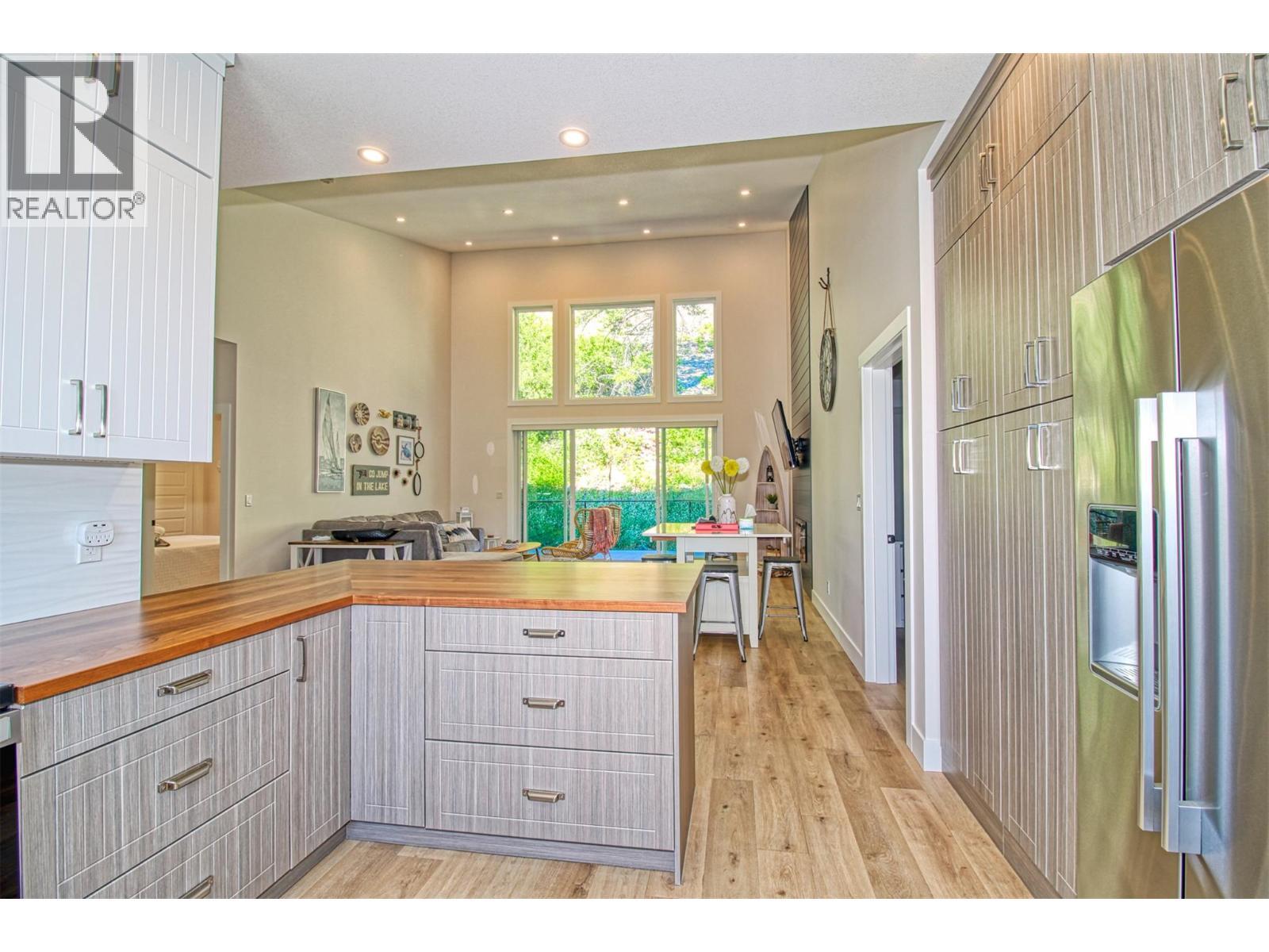 FINTRY, British Columbia, V1Z 3V1, CA, 4 Bedrooms Bedrooms, ,2 BathroomsBathrooms,Residential,For Sale,1950082