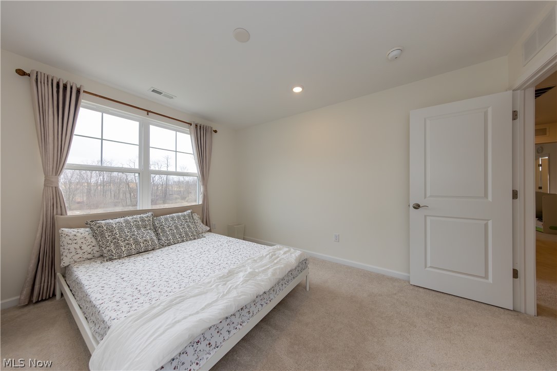 Aurora, Ohio, 44202, United States, 3 Bedrooms Bedrooms, ,3 BathroomsBathrooms,Residential,For Sale,2030773