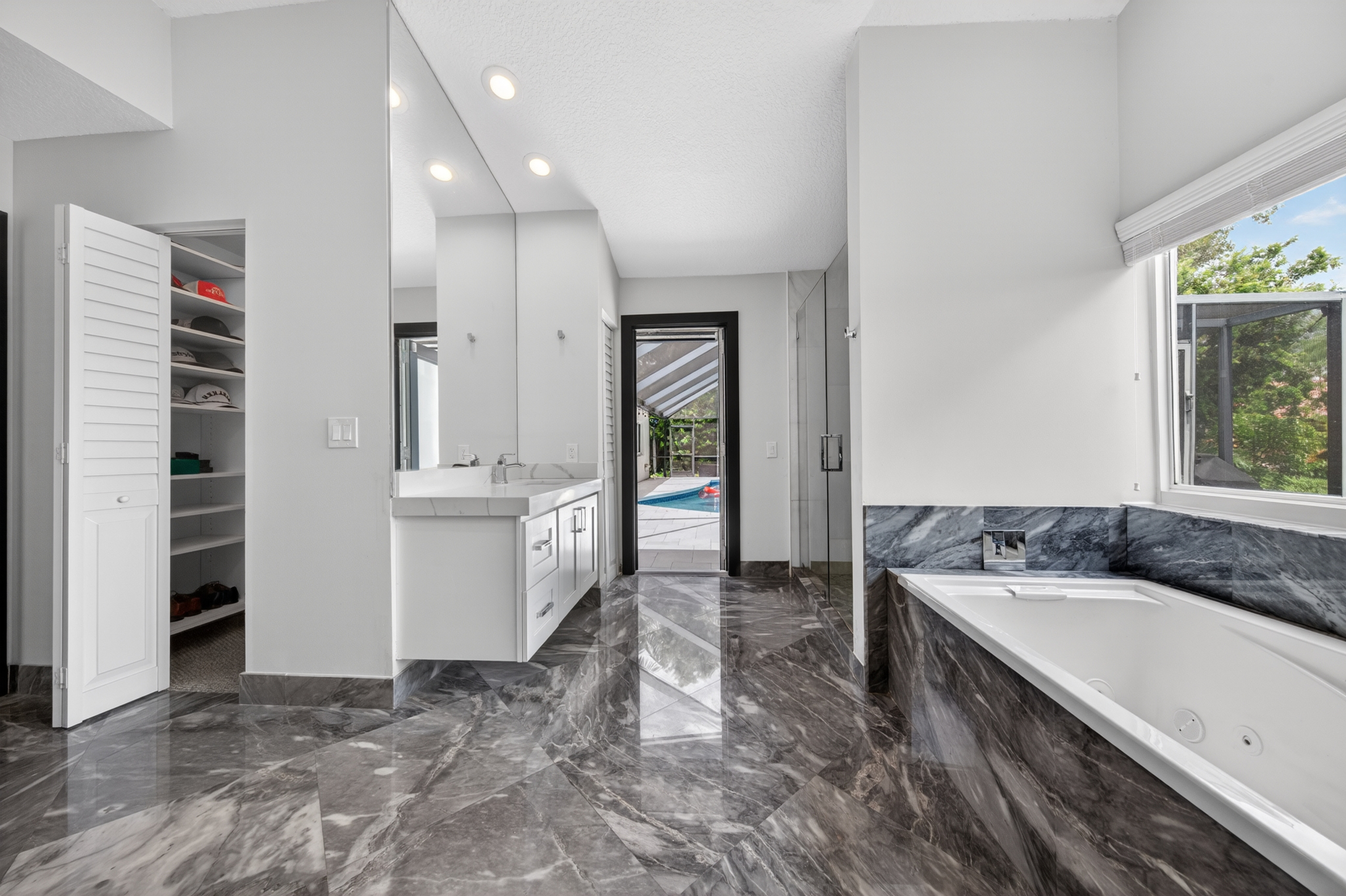  10761 NW 5th St, Plantation, FL, 33324 - 物件實景