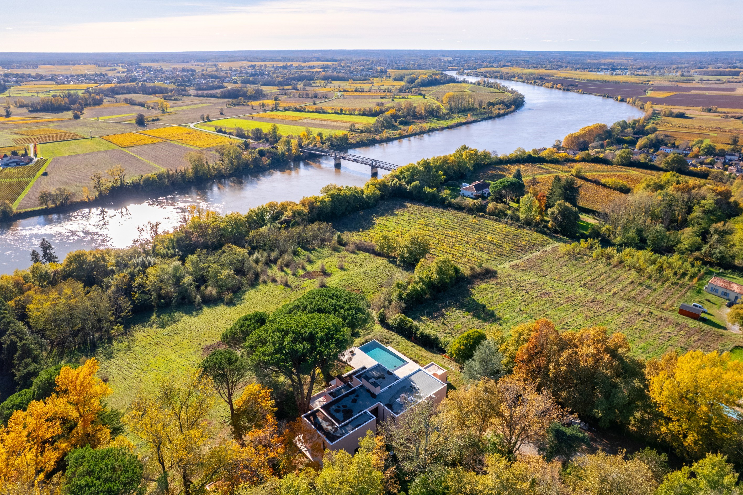  EXCEPTIONAL ARCHITECT-DESIGNED VILLA - PANORAMIC VIEWS OF THE GARONNE RIVER AND… - 物件實景